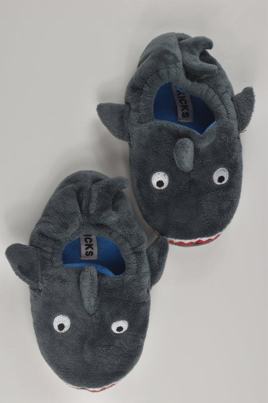 Kicks Size 9 Shark Slippers