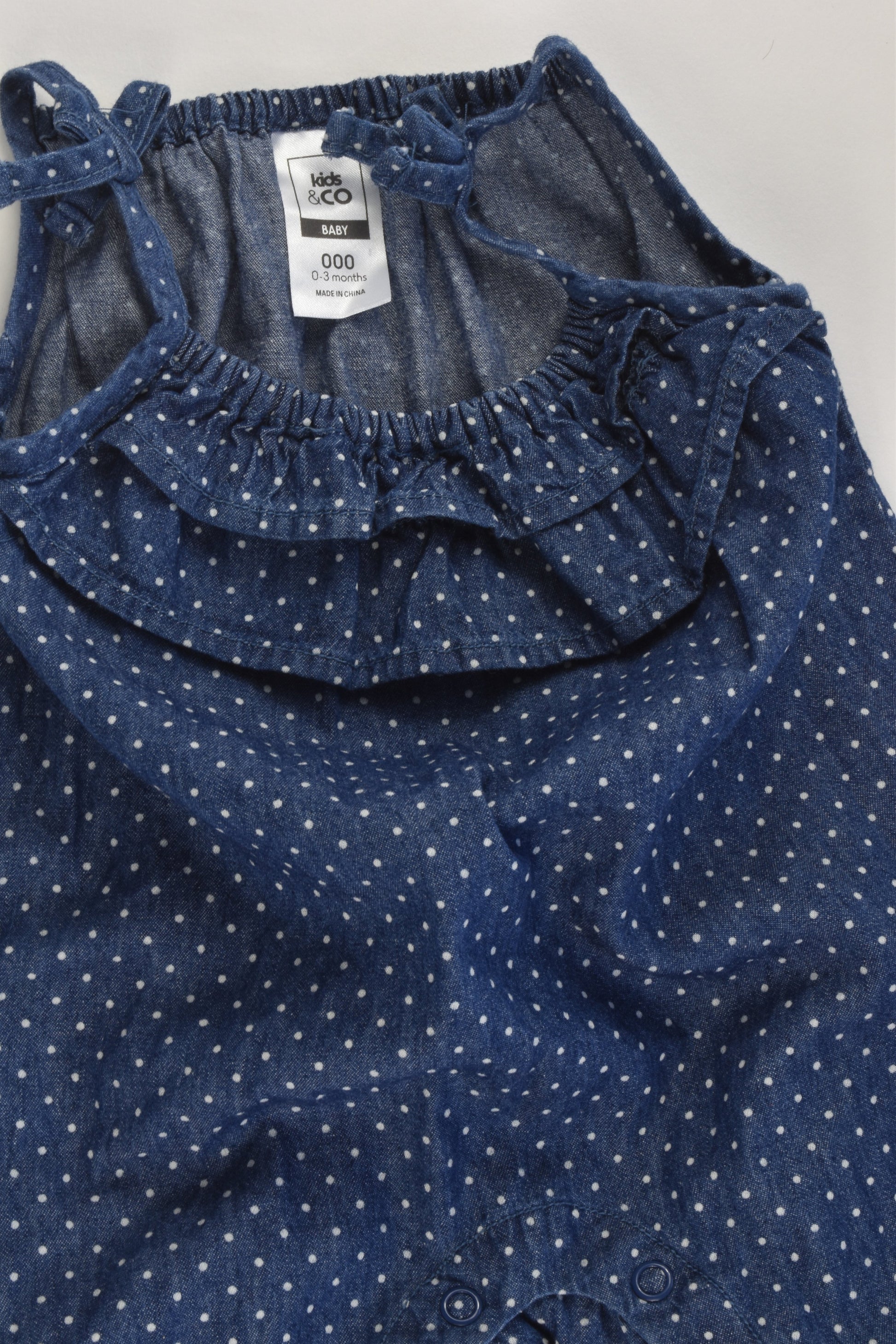 Kids & Co Size 000 (0-3 months) Lightweight Denim Playsuit