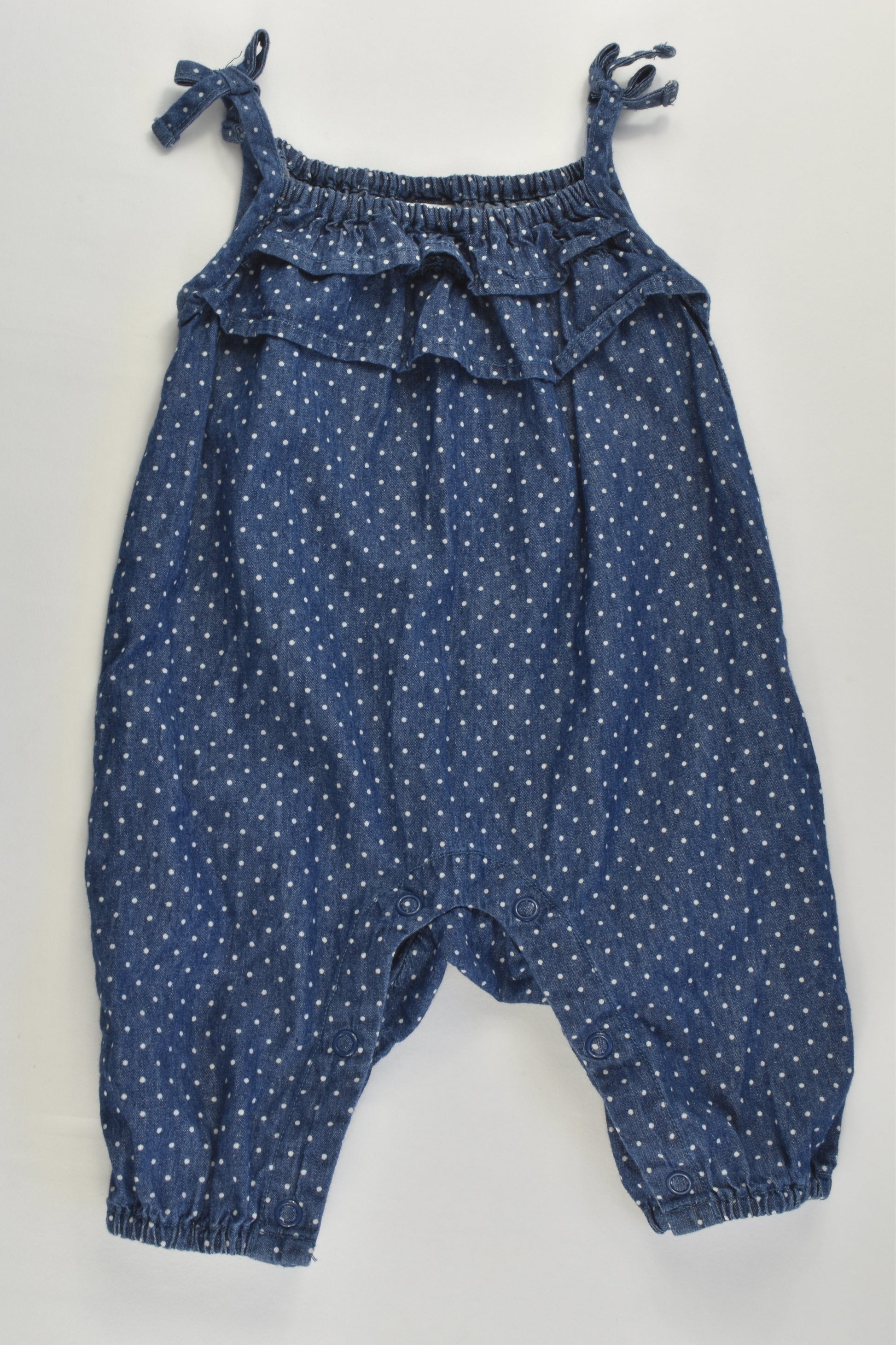 Kids & Co Size 000 (0-3 months) Lightweight Denim Playsuit