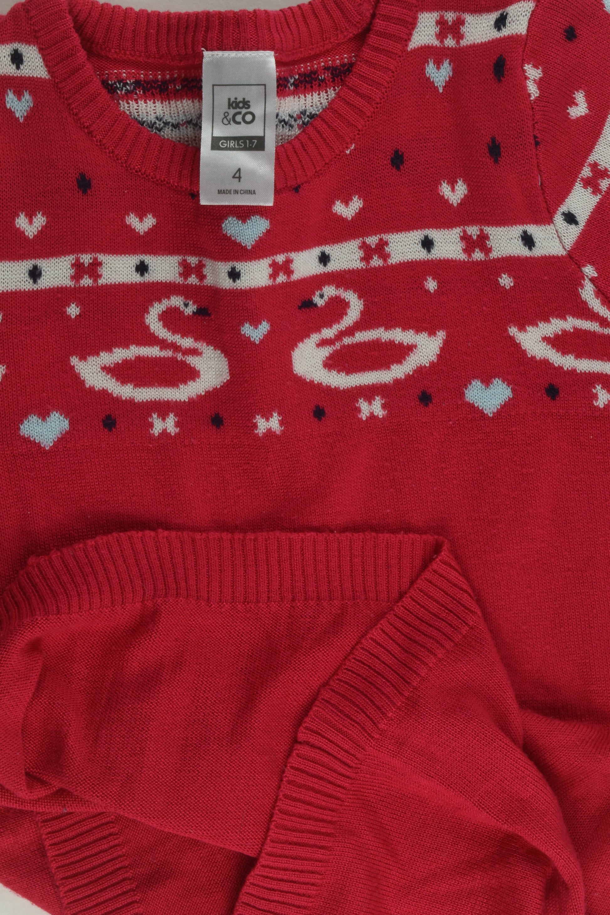 Kids & Co Size 4 Knit Dress