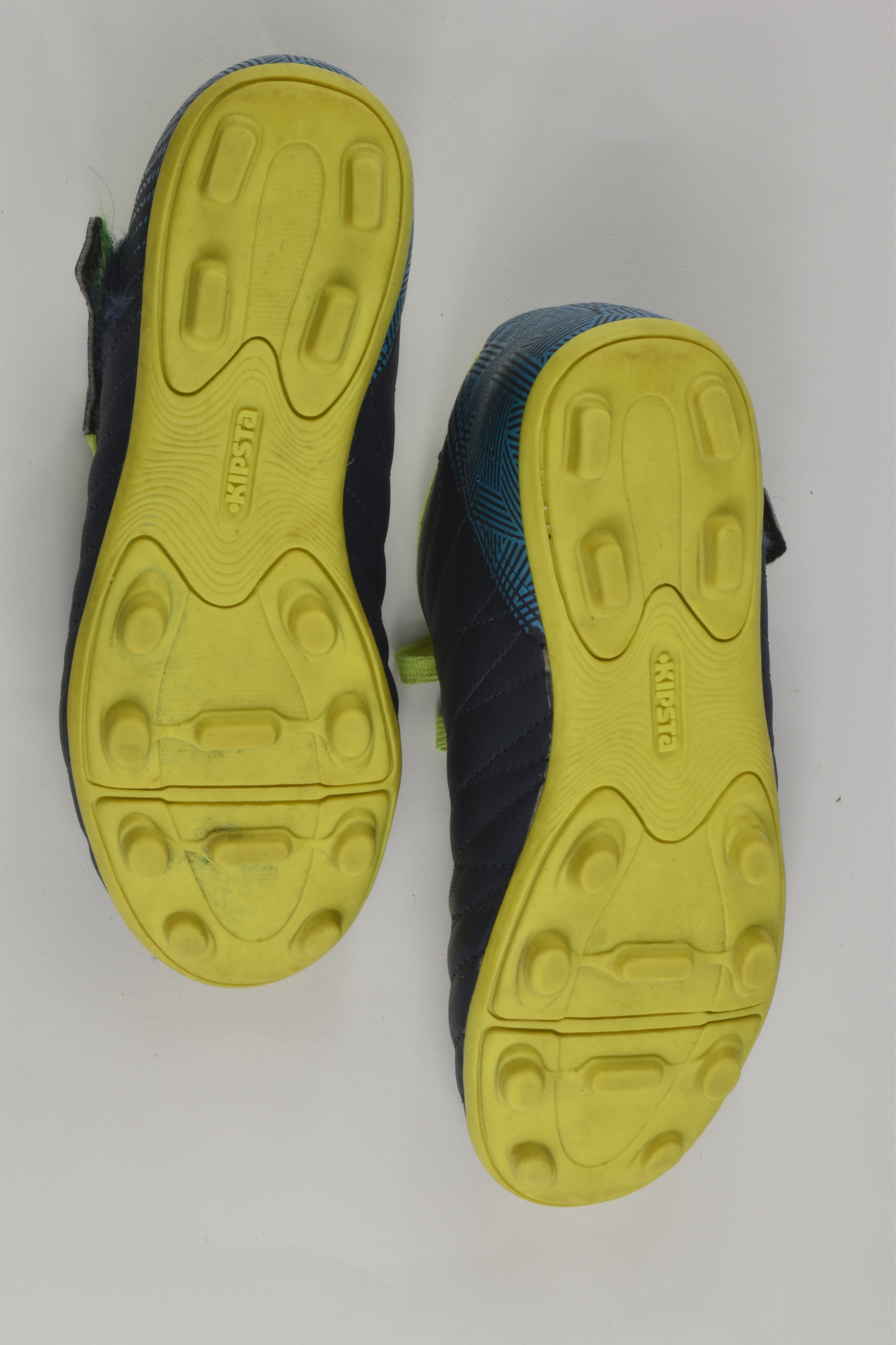 Buy Men's Football Boots Agility 100 FG - Black Online | Decathlon