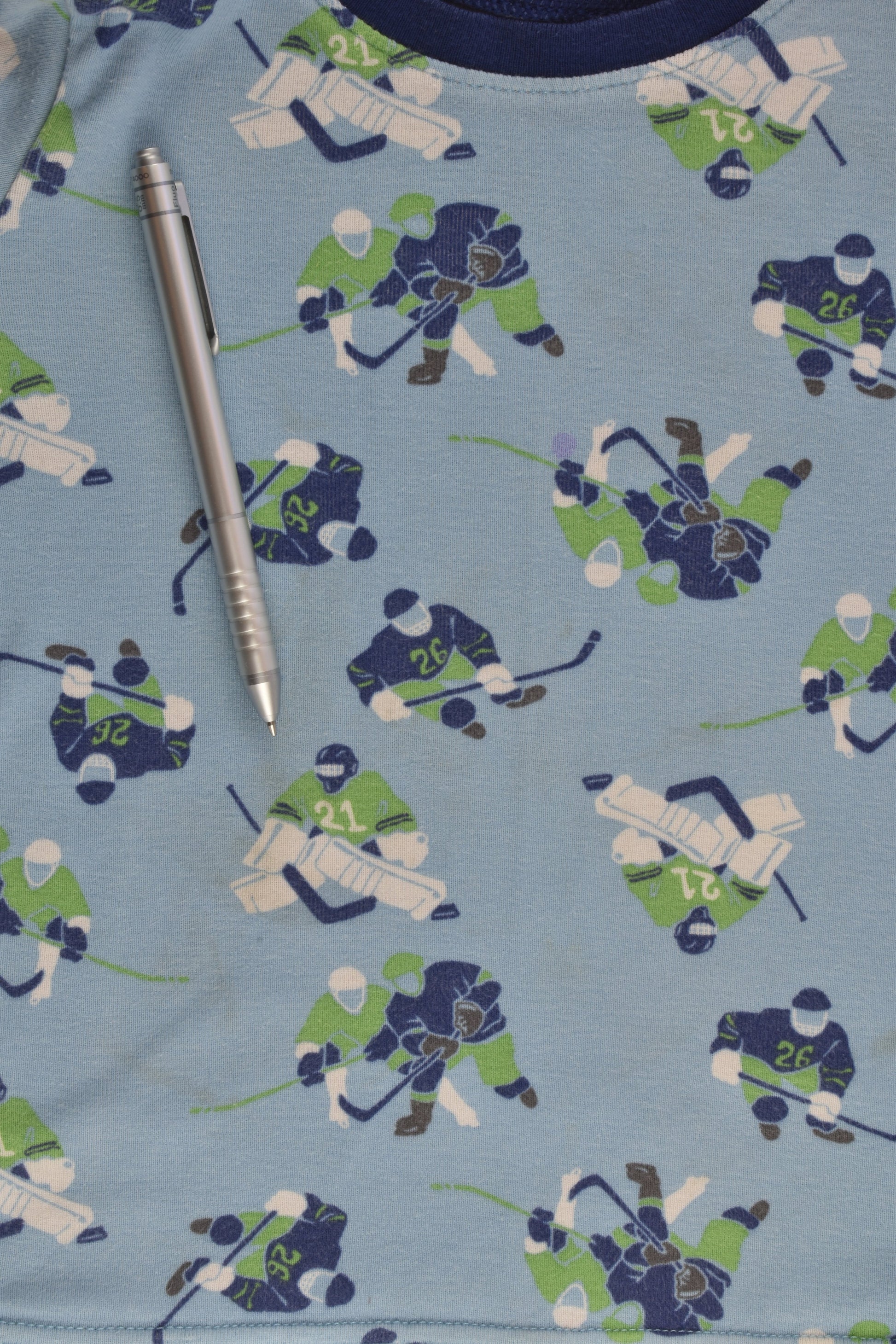 Kirkland Size 3 Ice Hockey Pyjamas