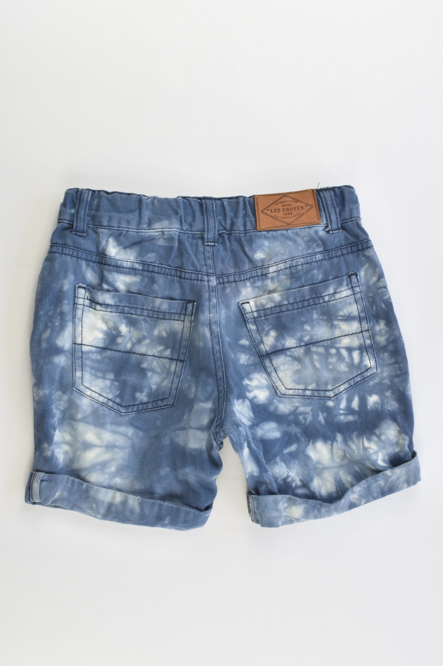 Lee Cooper Size 5 Shorts