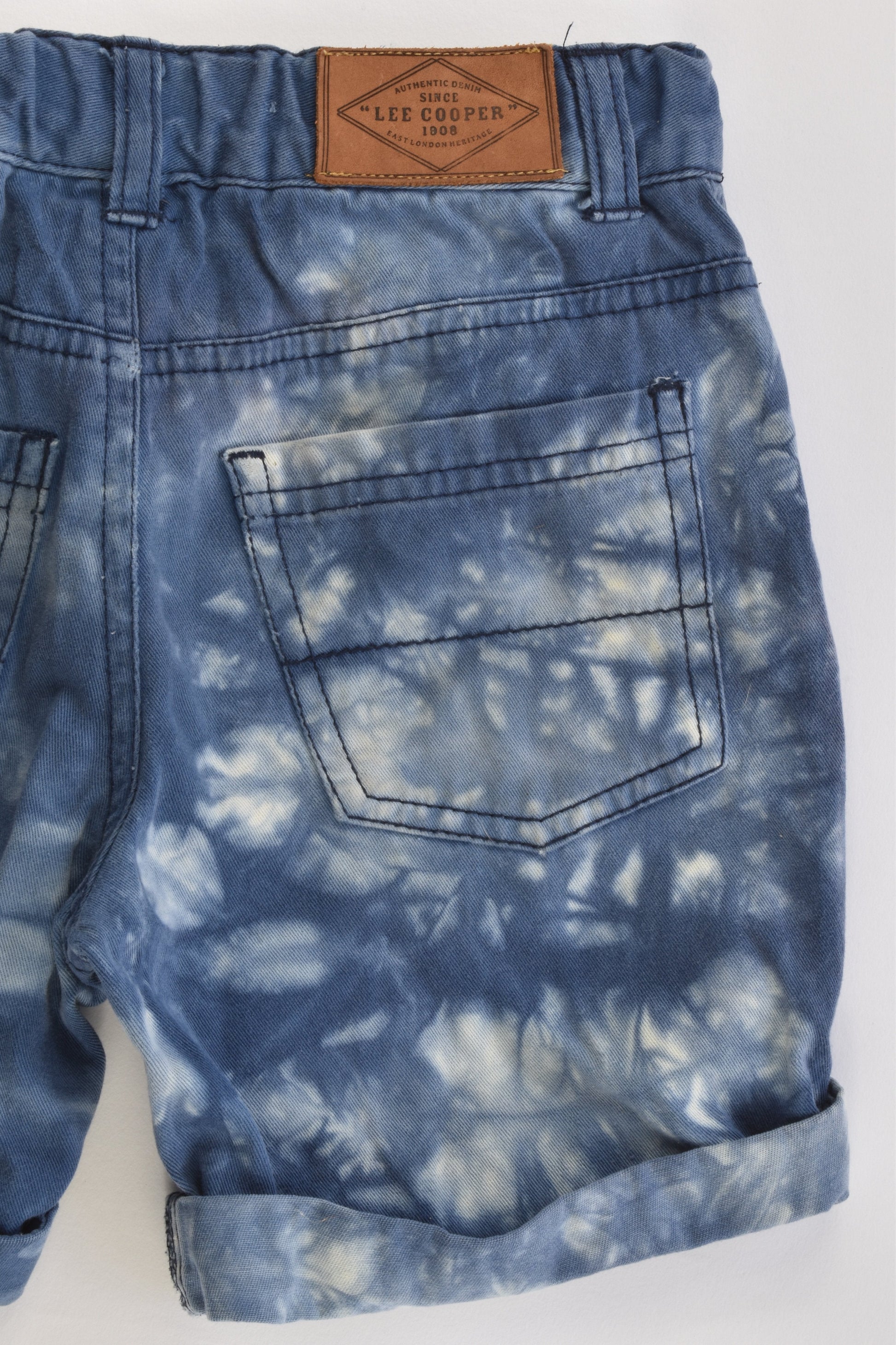 Lee Cooper Size 5 Shorts
