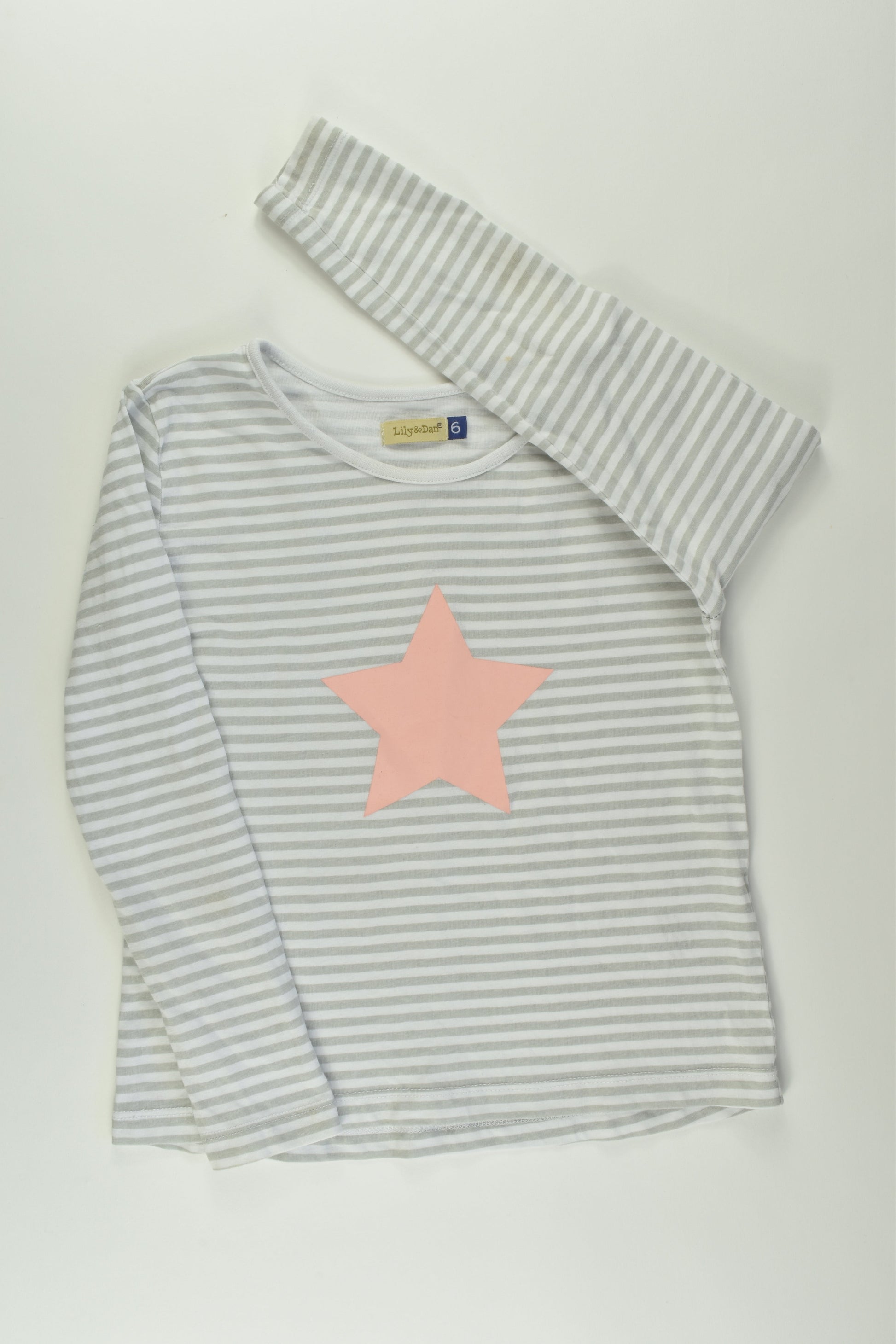 Lily & Dan Size 6 Star Top