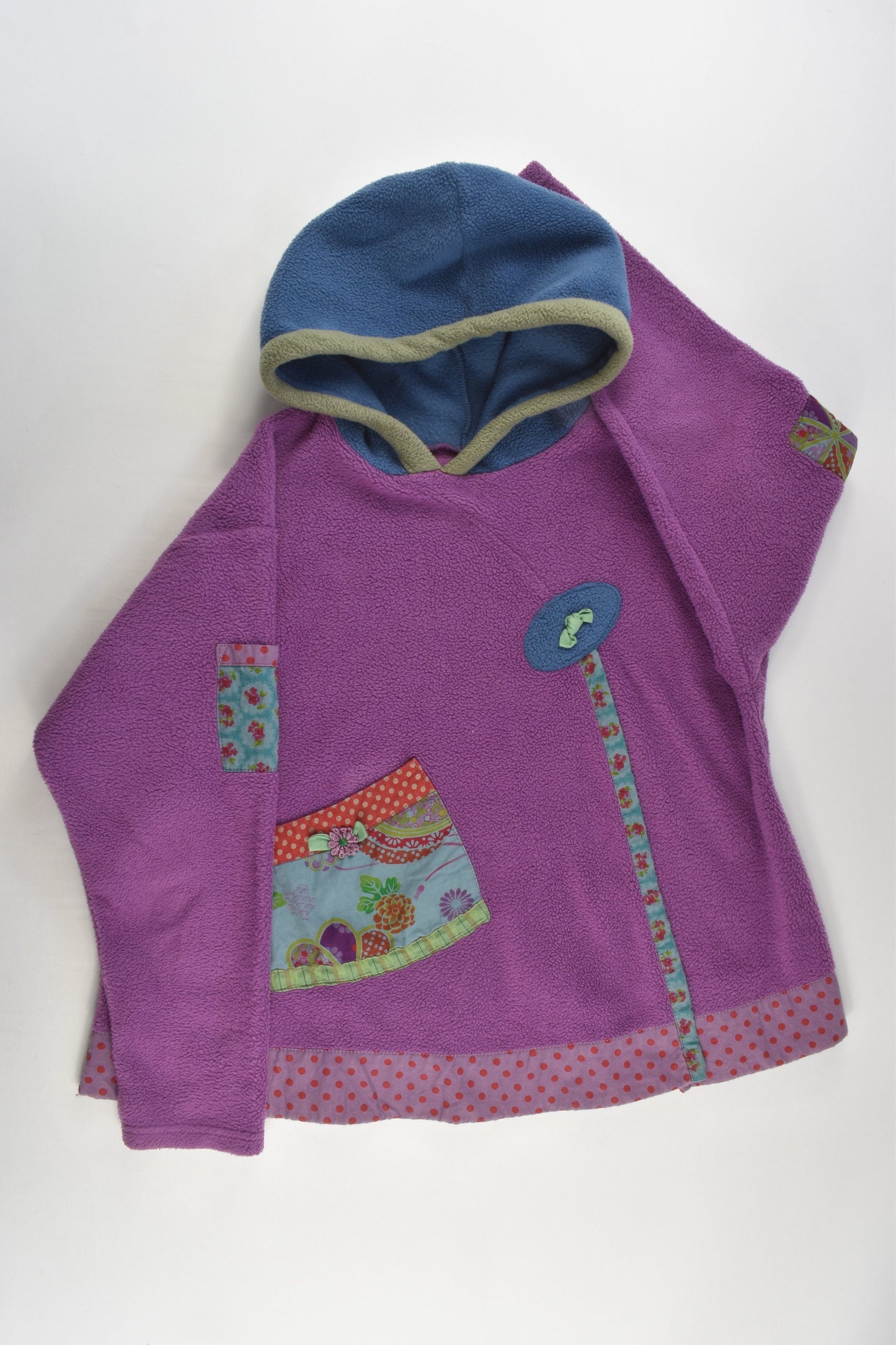 Lizzie Shirt (Made in Cornwall) Size 8-9 Fleece Jumper