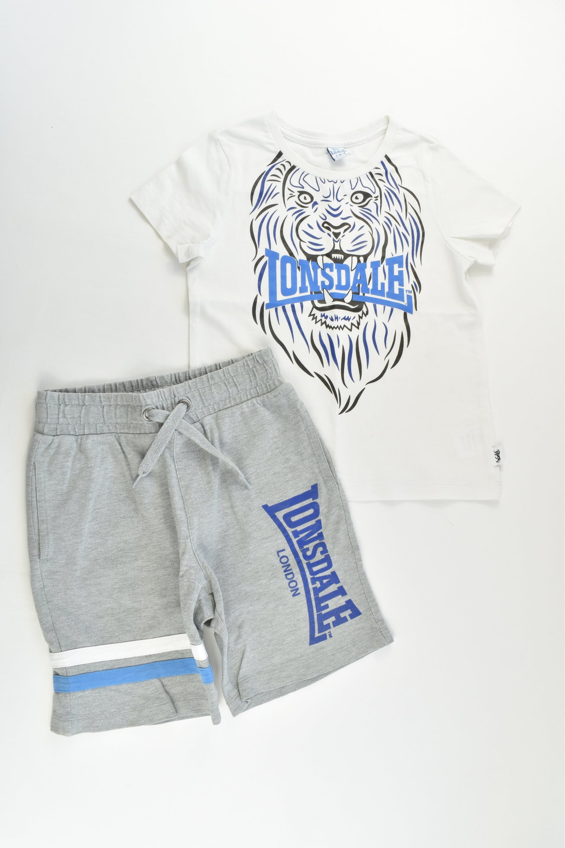 Lonsdale Size 4 Lion Outfit