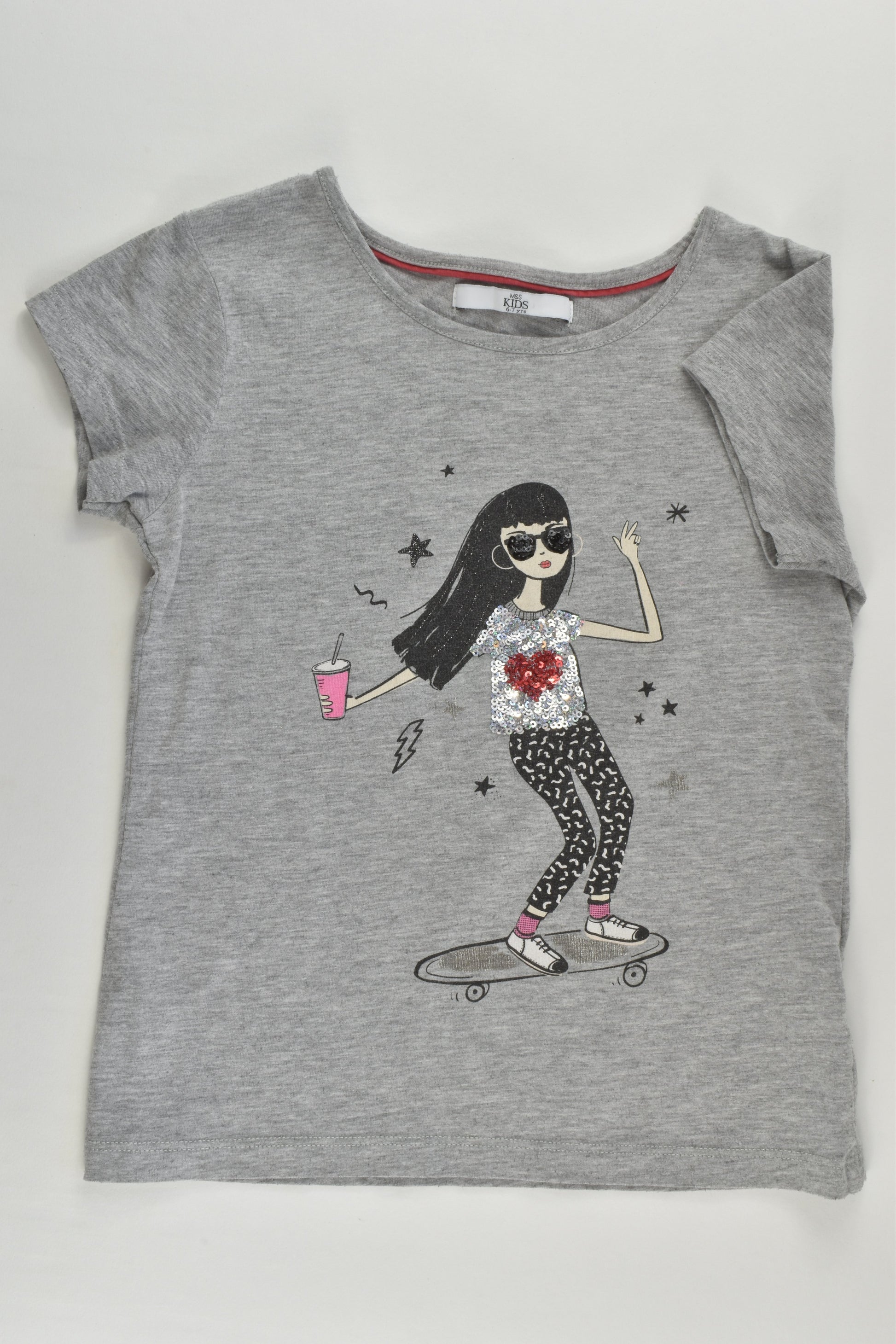 Marks & Spencer Size 6-7 (122 cm) Girl on Skateboard T-shirt