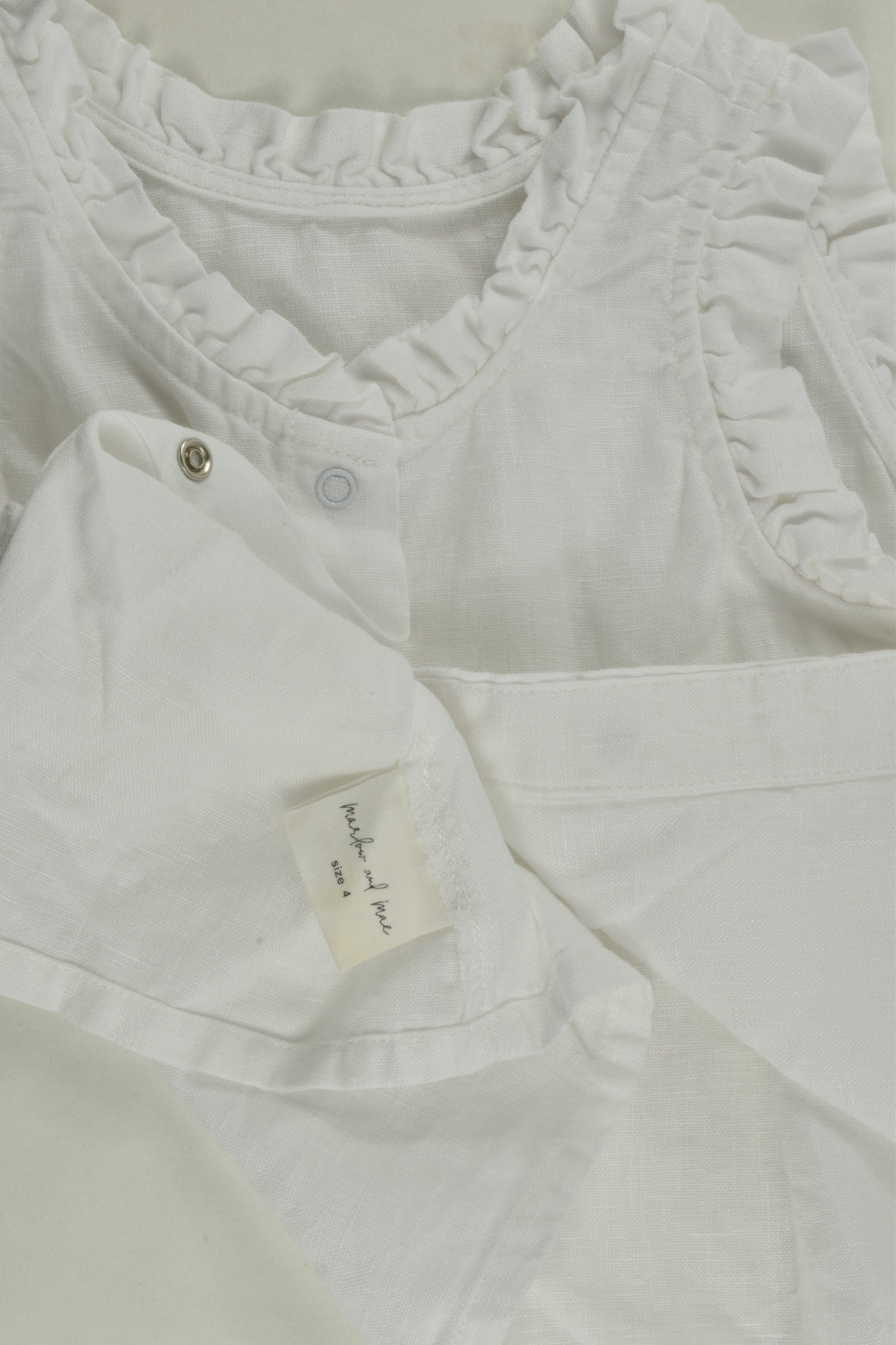 Marlow and Mae Size 4 Linen Blouse
