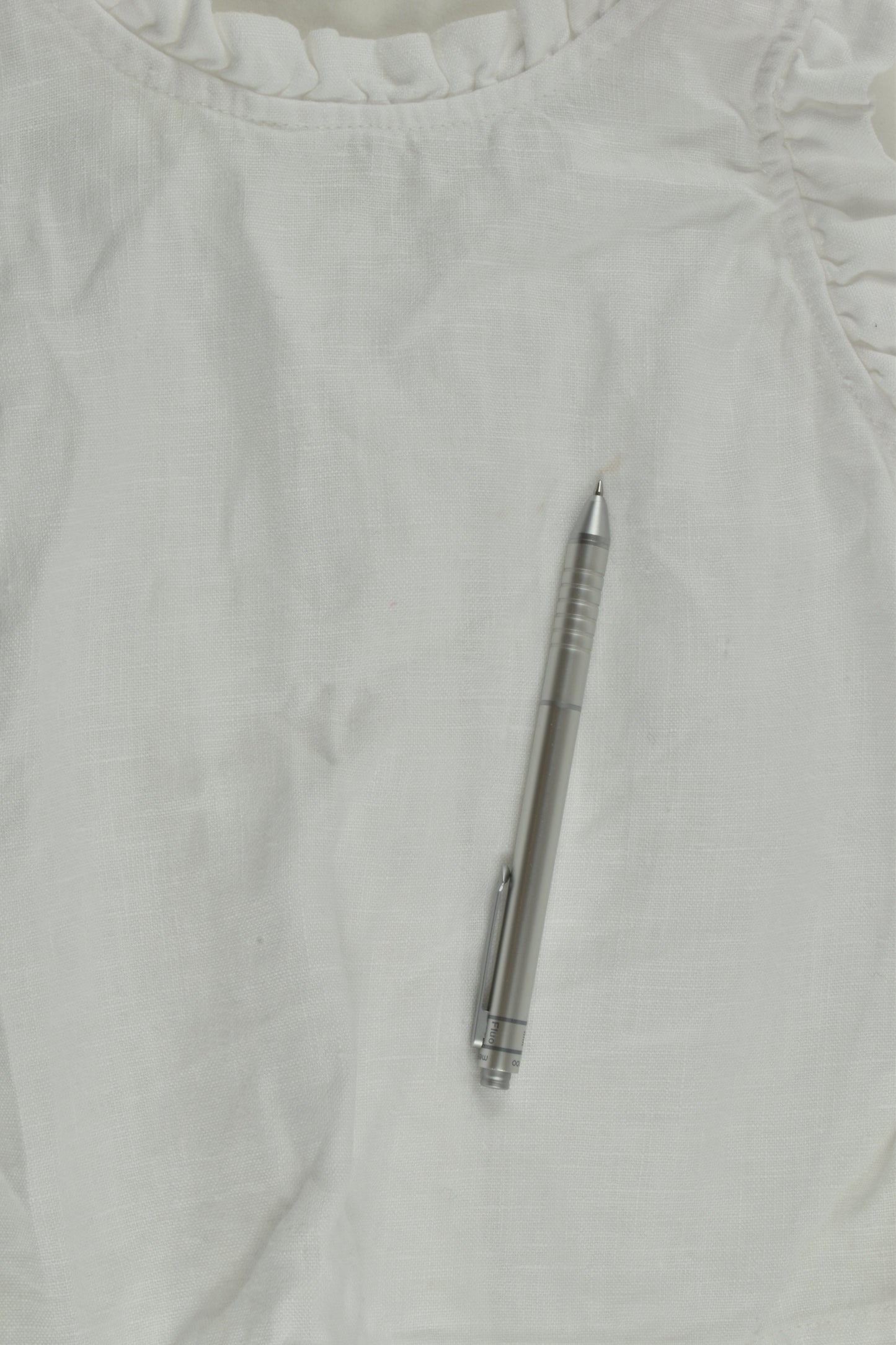 Marlow and Mae Size 4 Linen Blouse