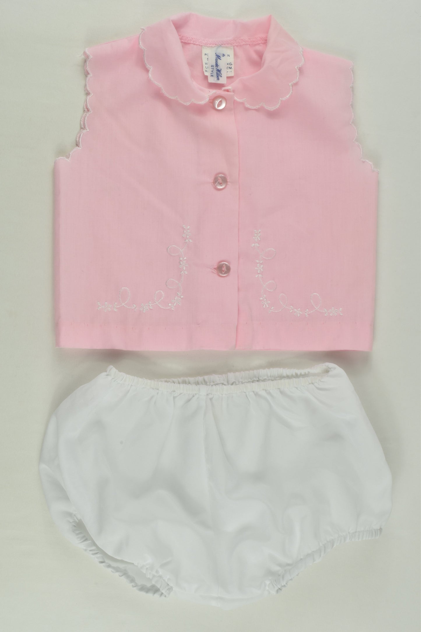 Maude Wilson Size 00 Vintage Embroidery Outfit