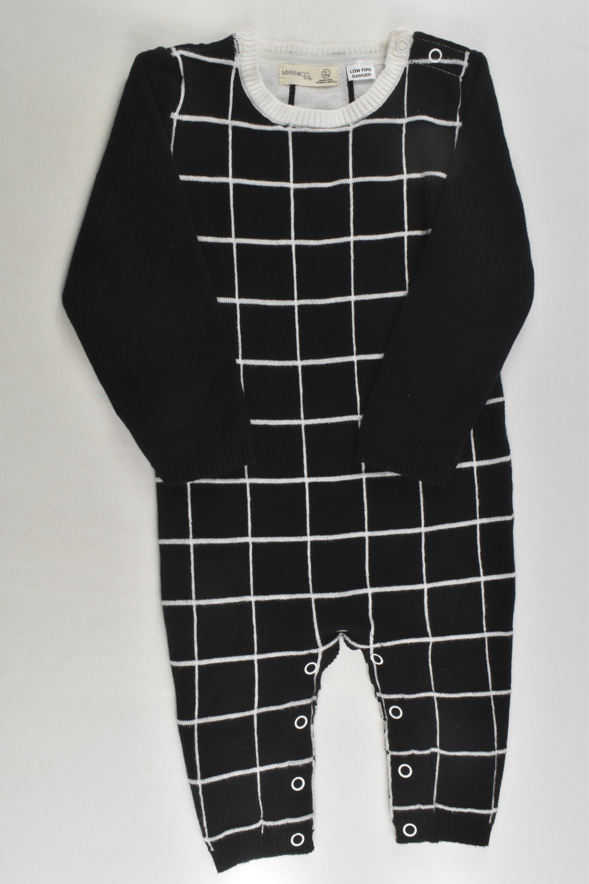 Miann & Co Size 0 Knit Romper