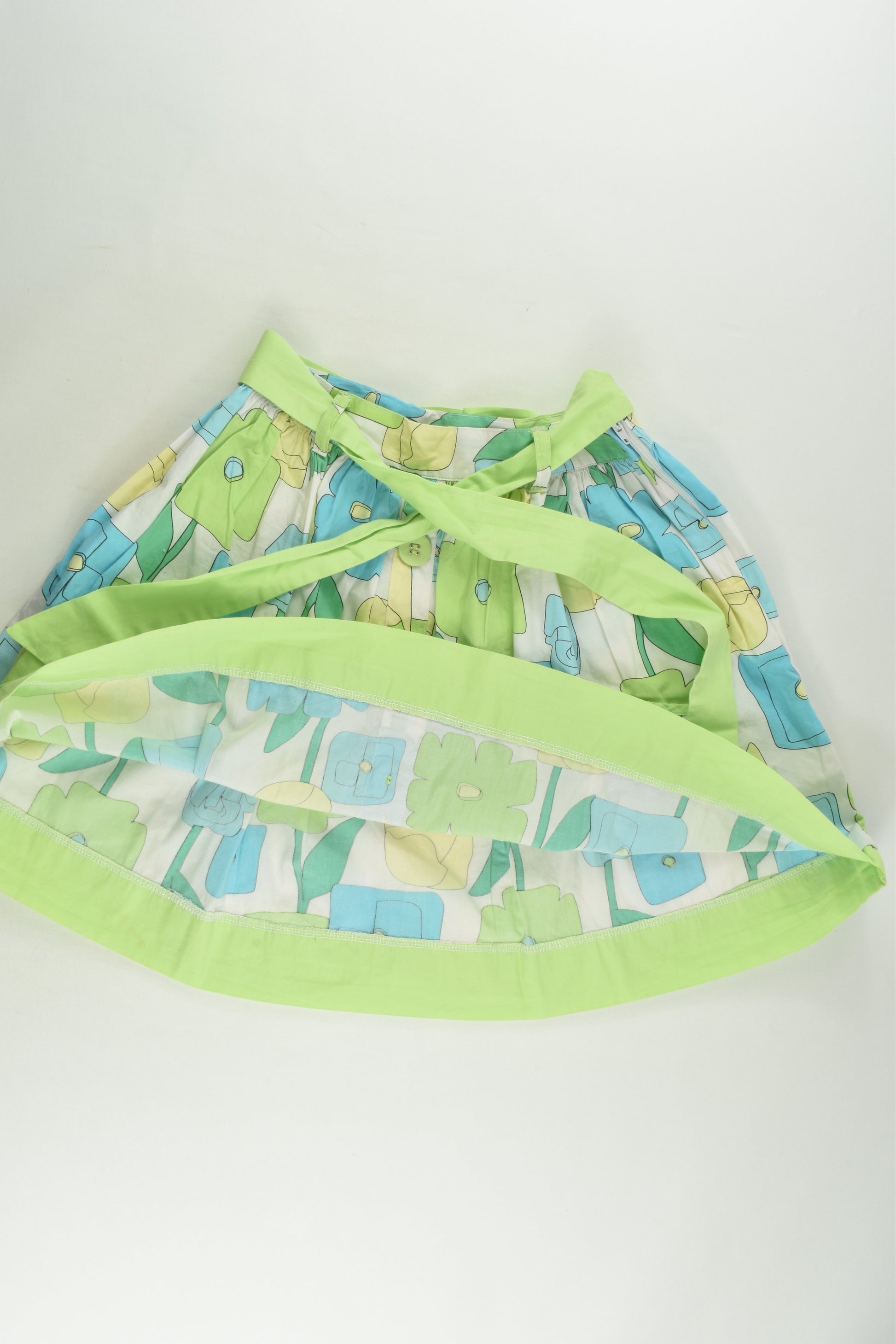 Milkshake Size 7 Floral Skirt