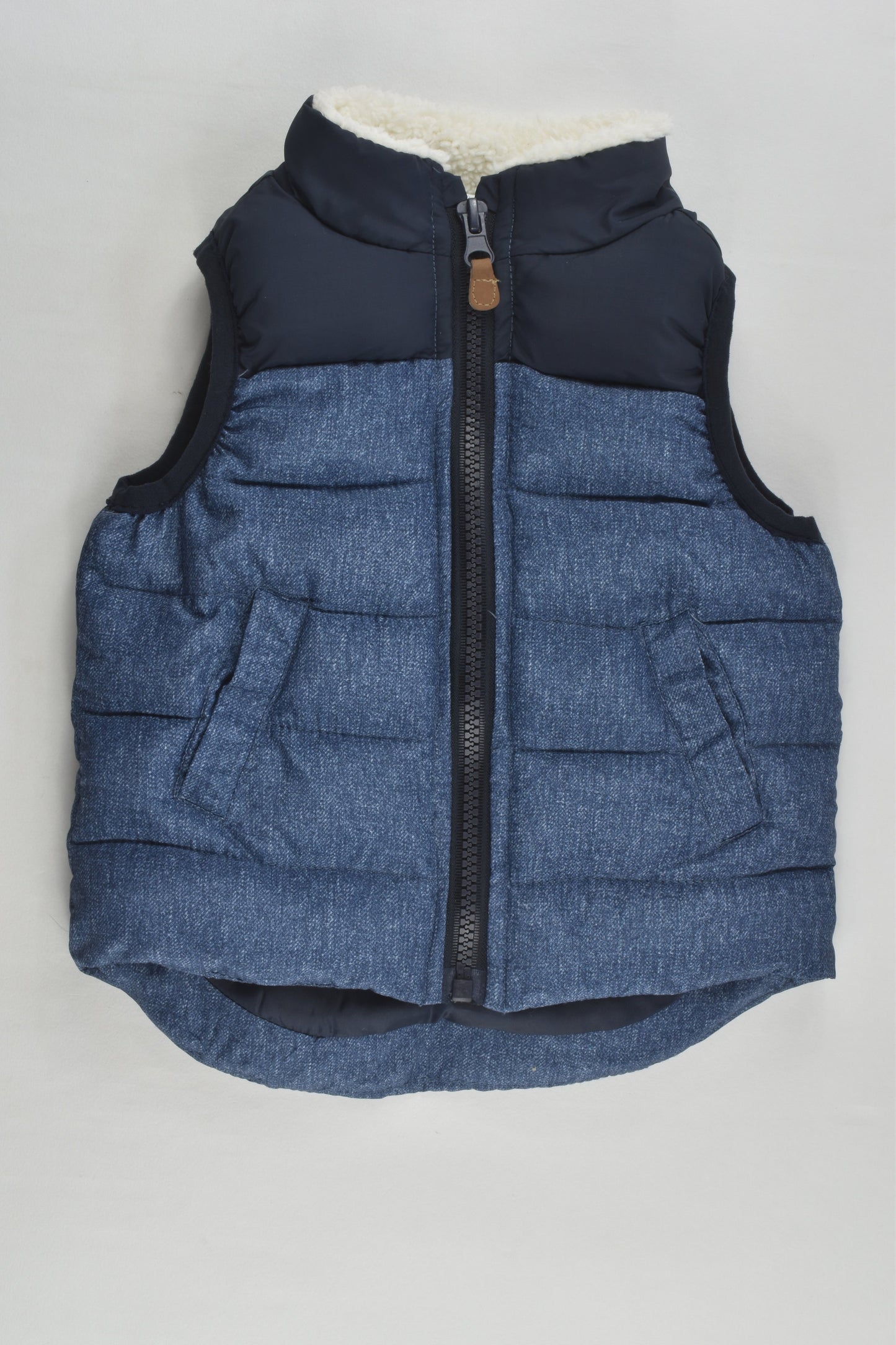 Milky Size 00 Puffer Vest