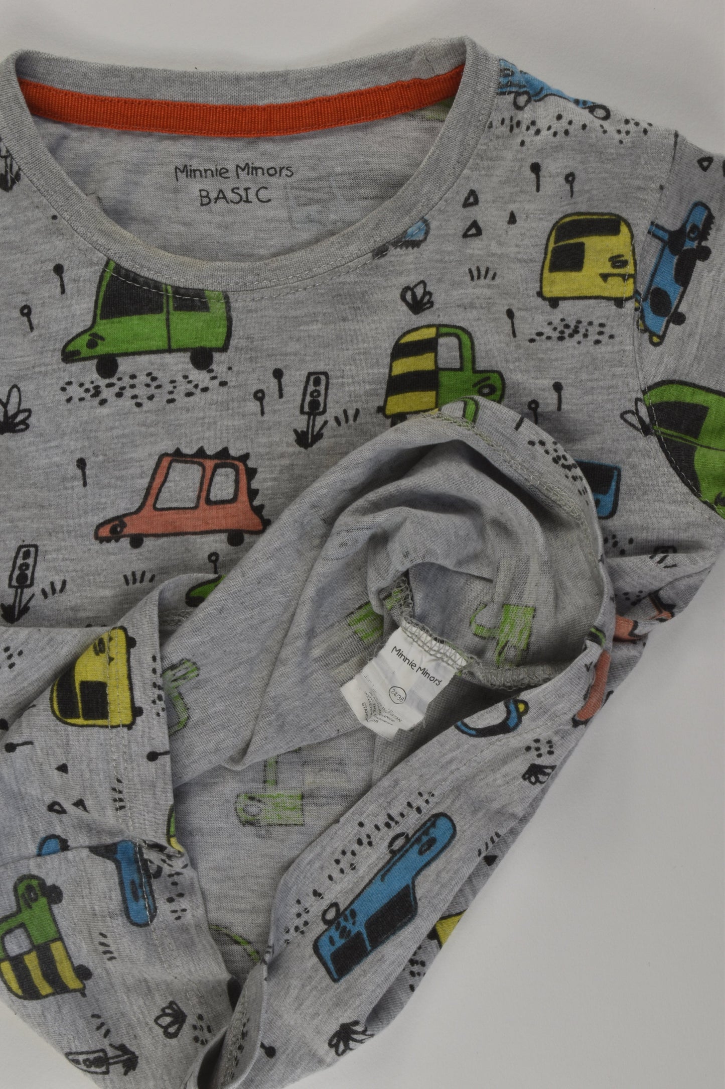 Minnie Minors Size 2-3 Vehicles Top