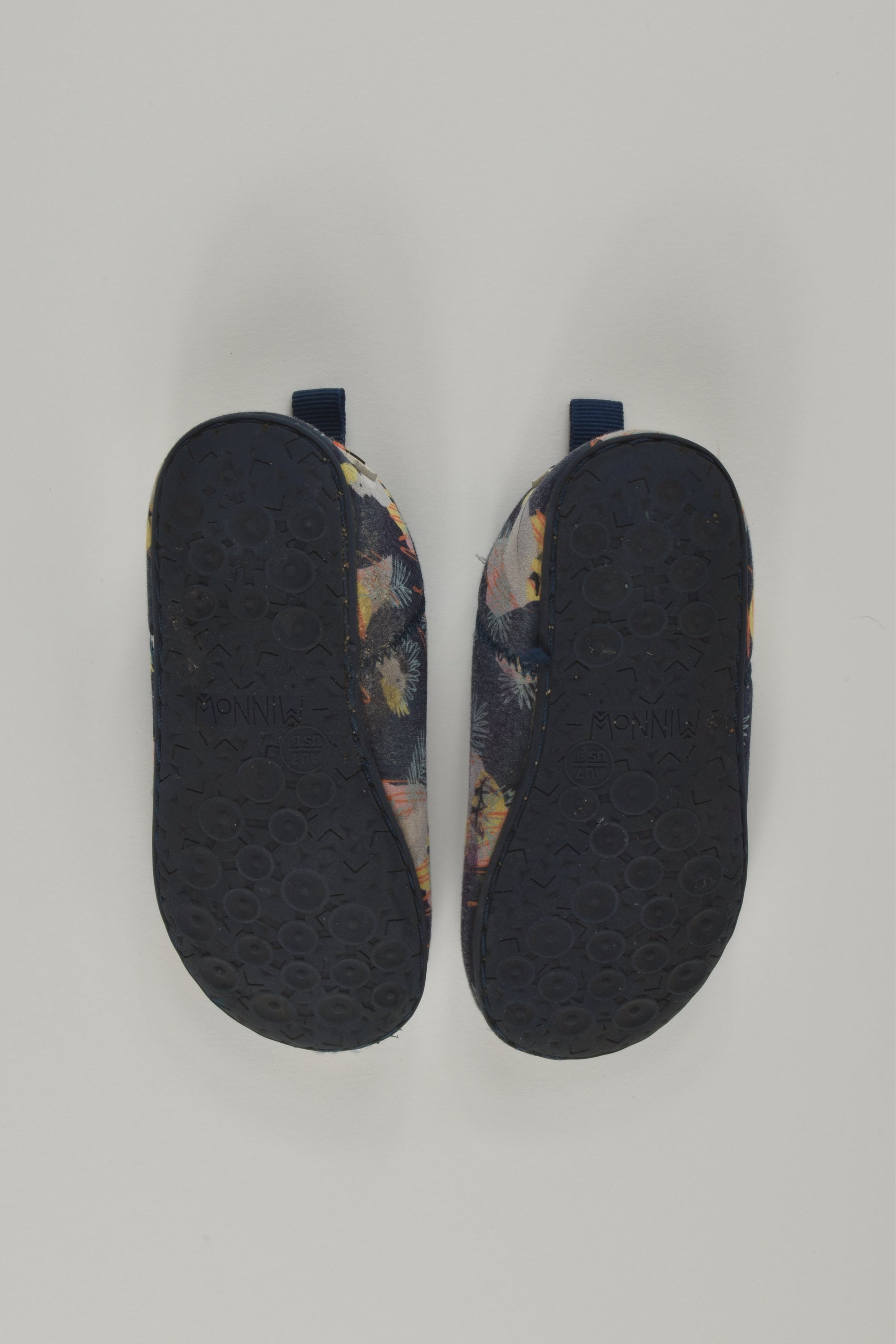 Minnow Design Size AU 7 Water Play Neoprene Shoes