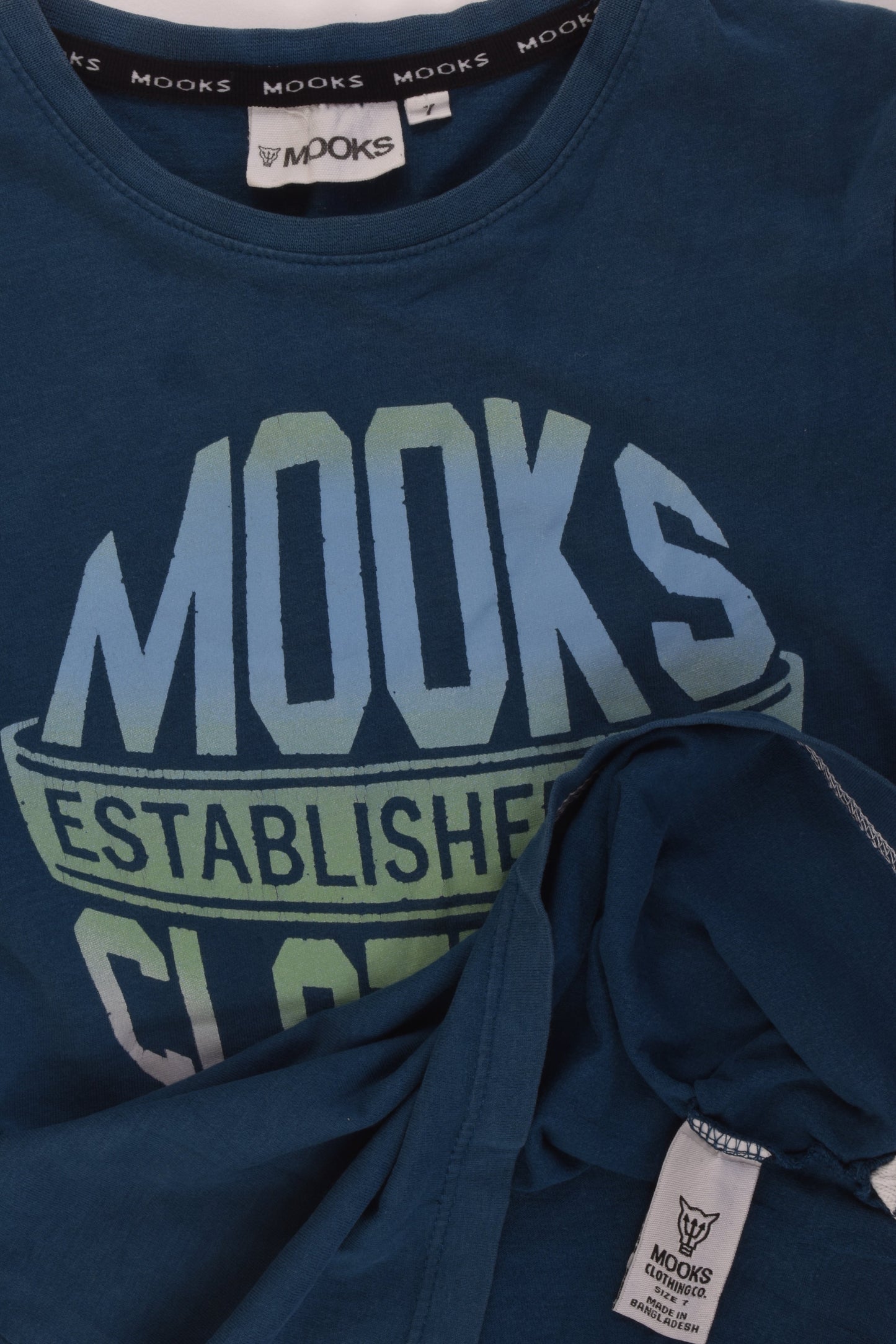 Mooks Size 7 T-shirt
