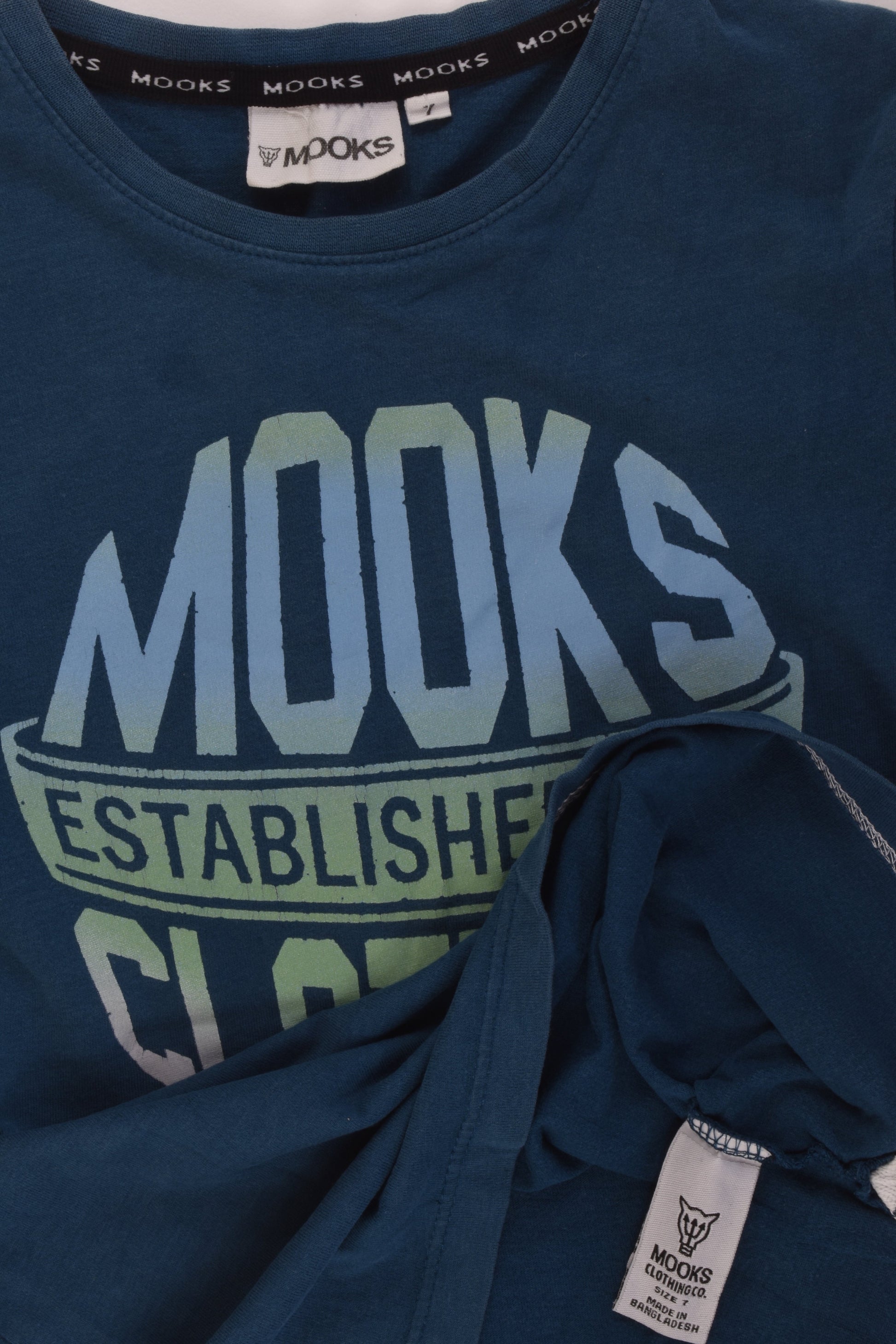 Mooks Size 7 T-shirt