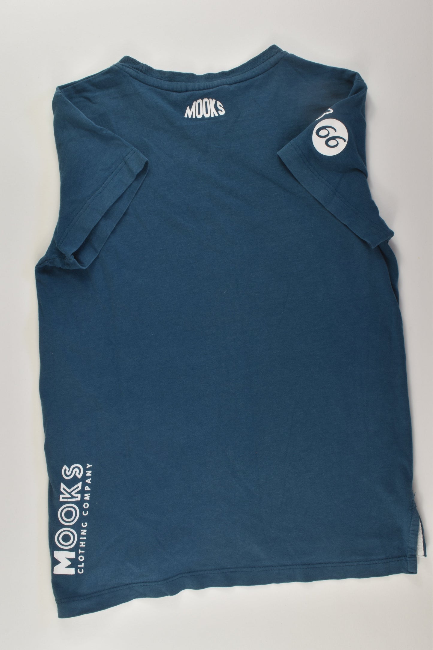 Mooks Size 7 T-shirt