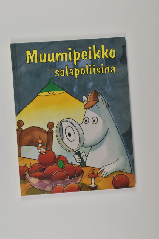 Moomin 'Muumipeikko Salapoliisina' Finnish Book
