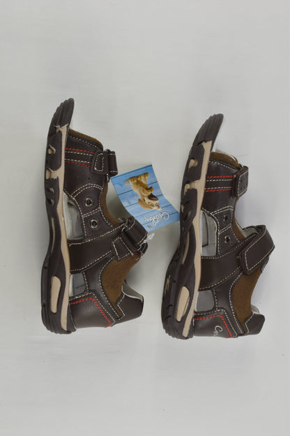 NEW Grosby Size US 12 Leather Sandals