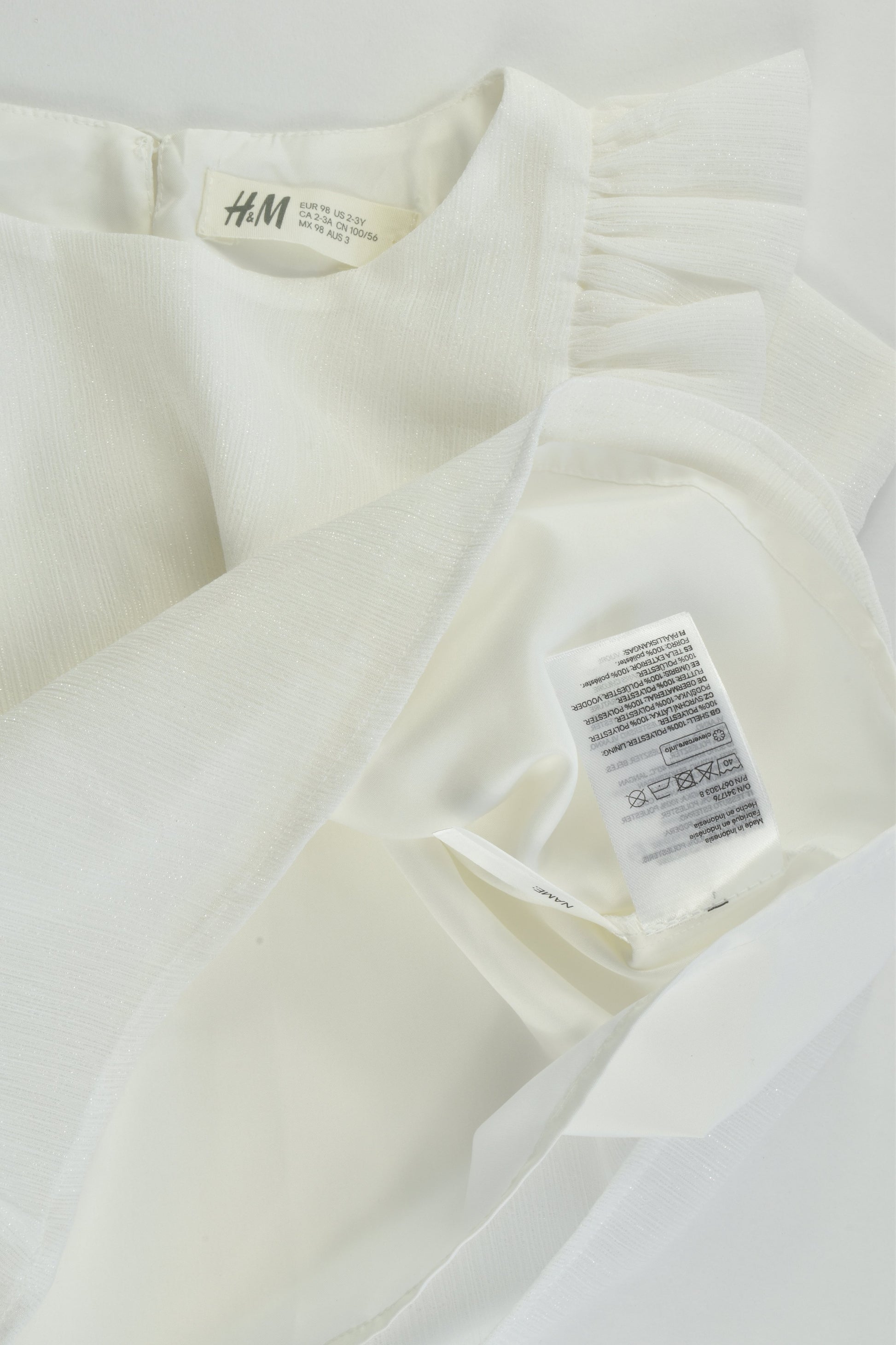 NEW H&M Size 3 (98 cm) Ruffle Sleeve Lined Blouse