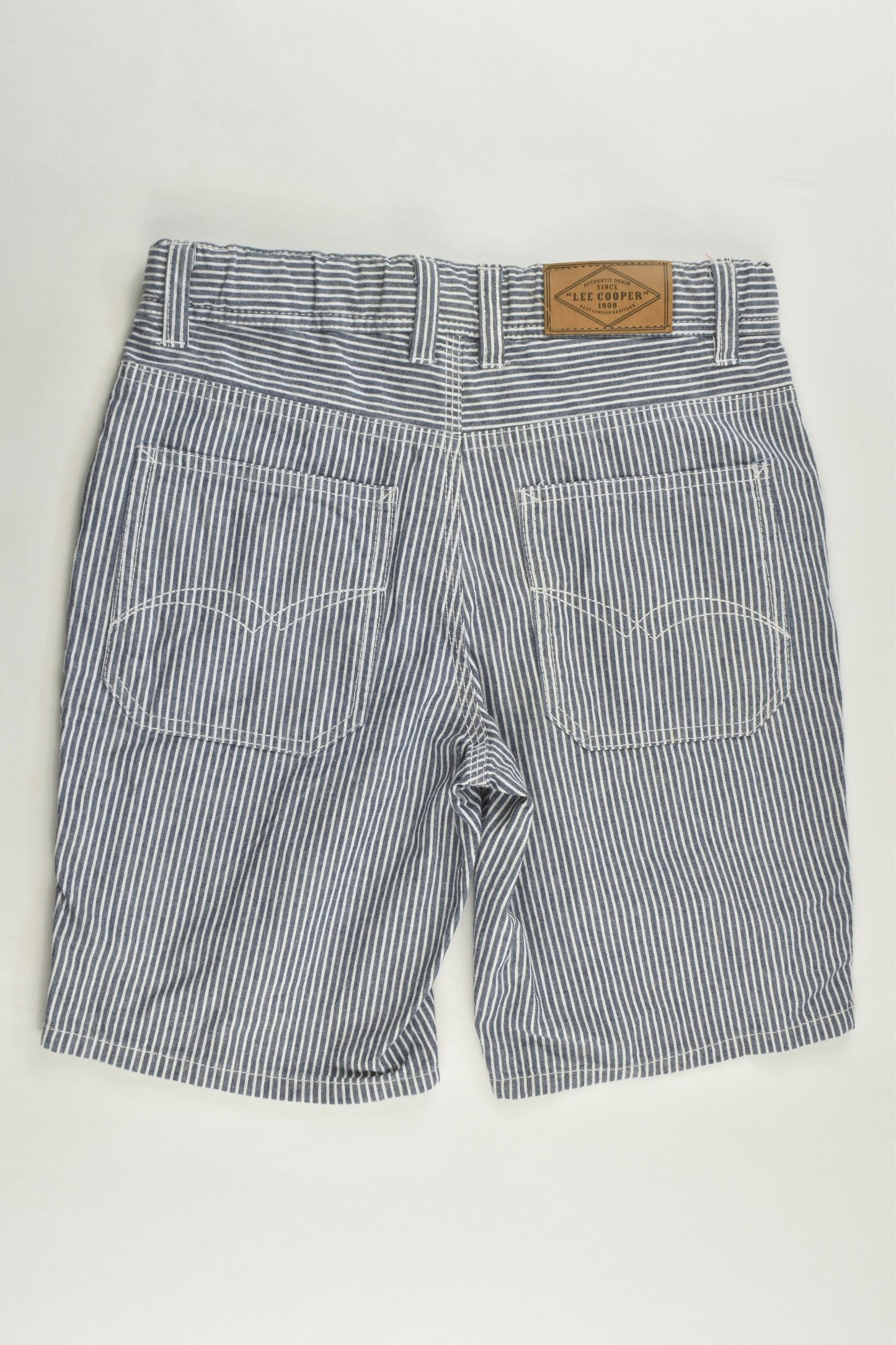 NEW Lee Cooper Size 8 Lightweight Striped Shorts