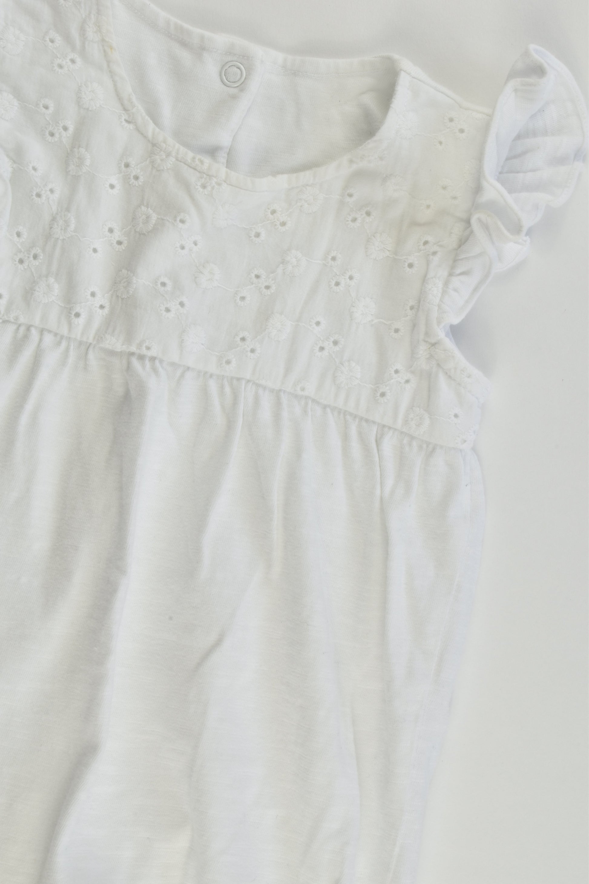 NEW Mothercare Size 00 (3-6 months) White Playsuit with Lace Detail at the Front