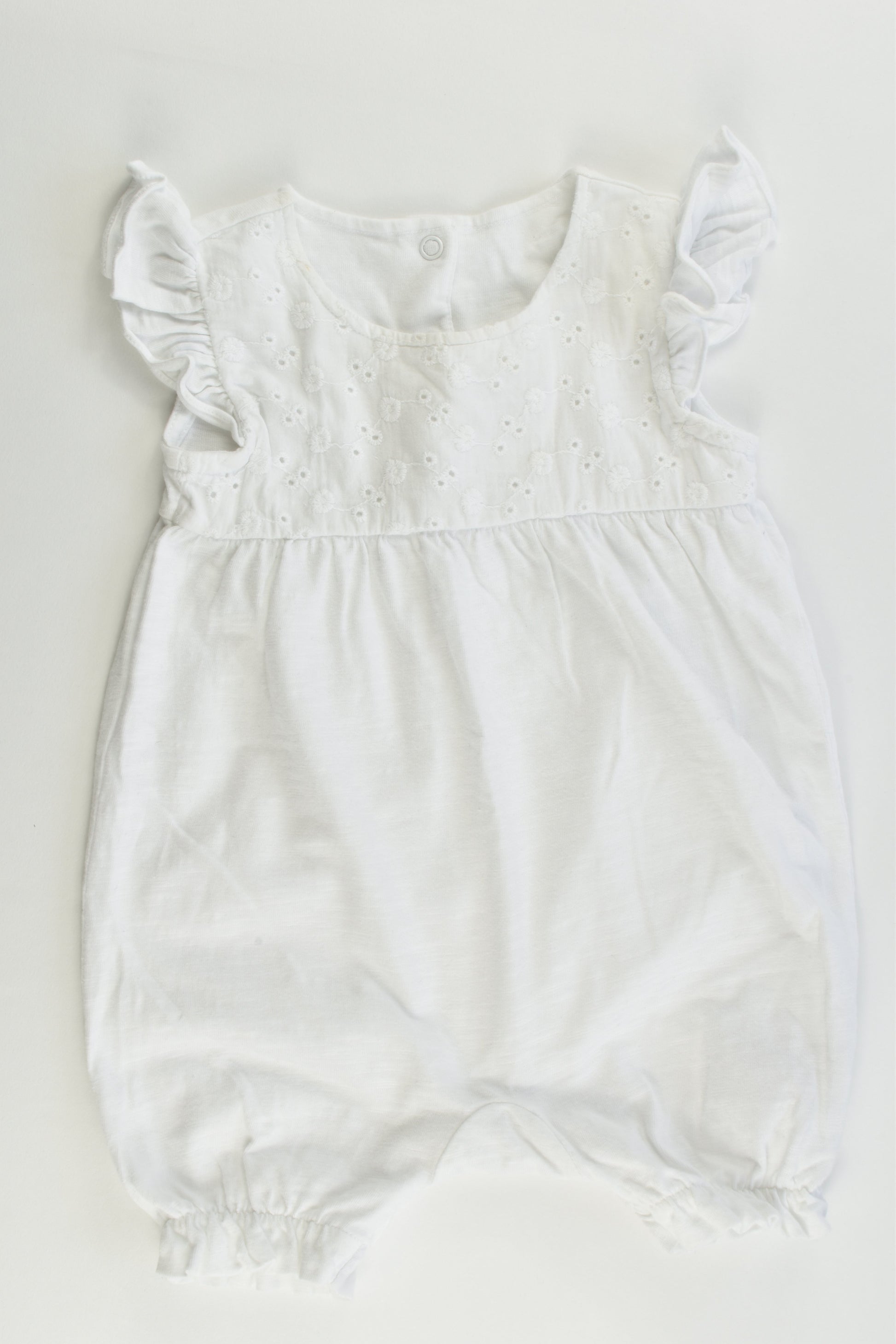 NEW Mothercare Size 00 (3-6 months) White Playsuit with Lace Detail at the Front