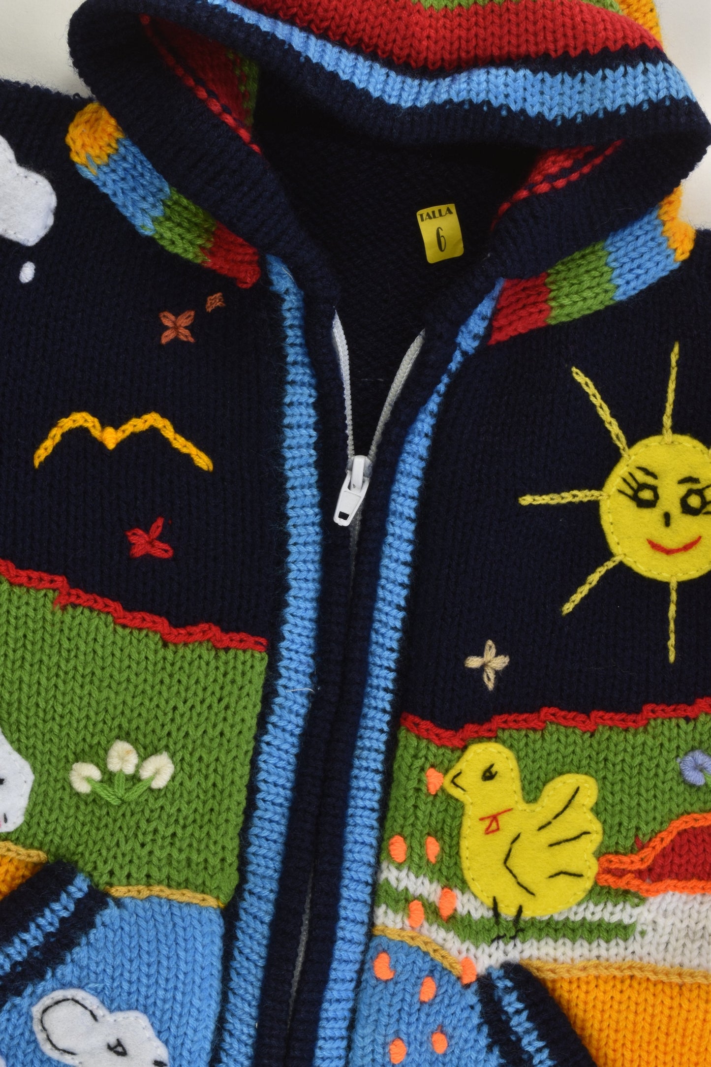 NEW Peruvian Handmade Size 6 Wool Jumper with Zip and Hood