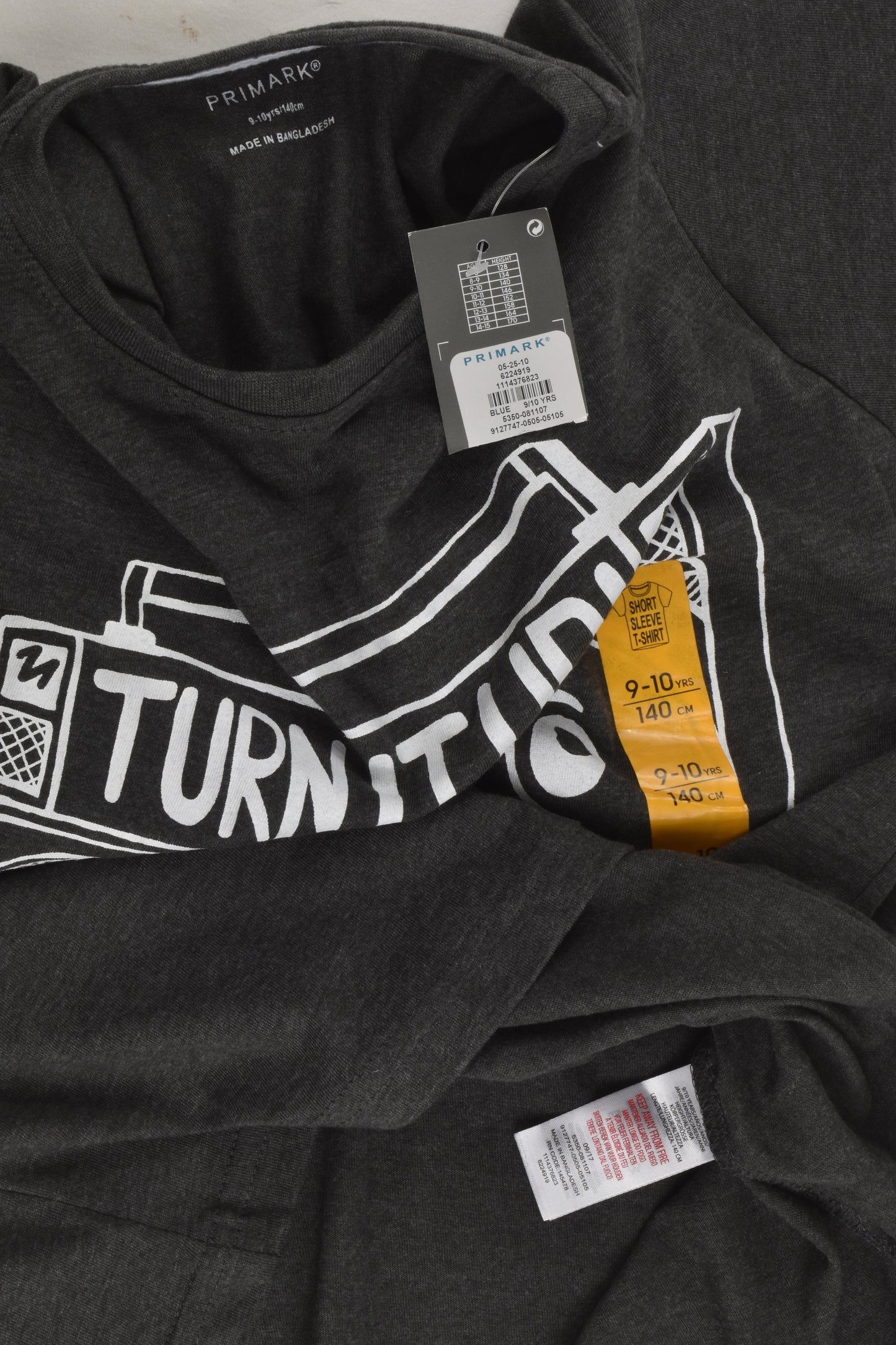 NEW Primark Size 9-10 T-shirt