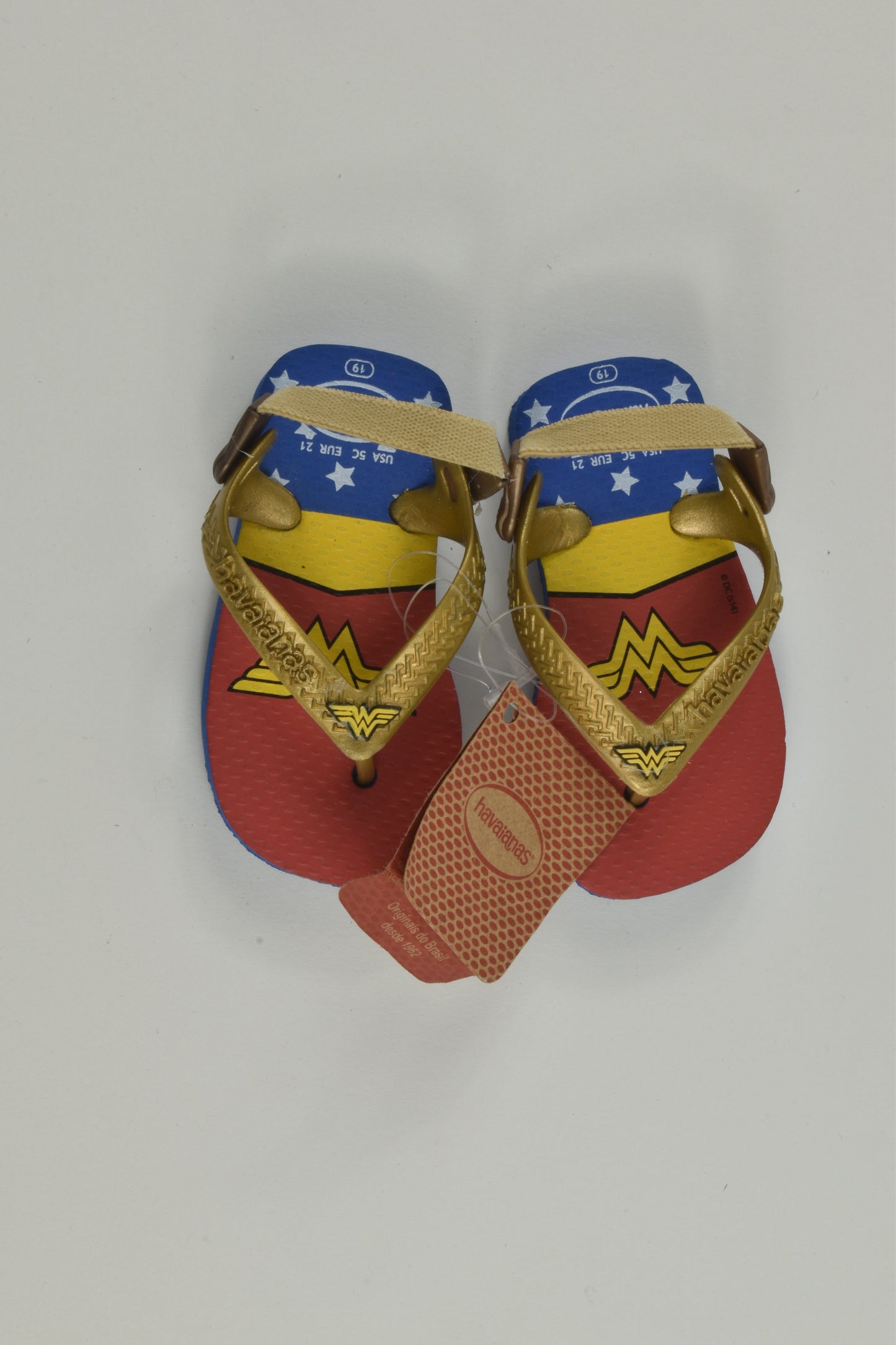 NEW Super Hero Havaianas Size US 5 Thongs