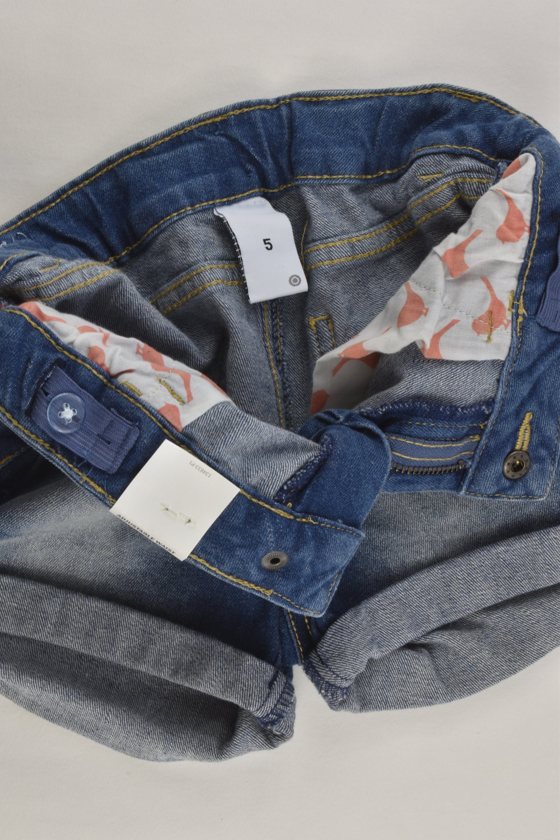 NEW Target Size 5 Stretchy Denim Shorts
