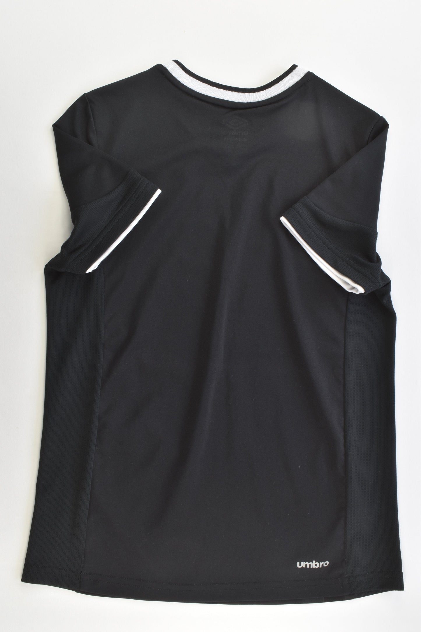 NEW Umbro Size 8/10 Sport T-shirt