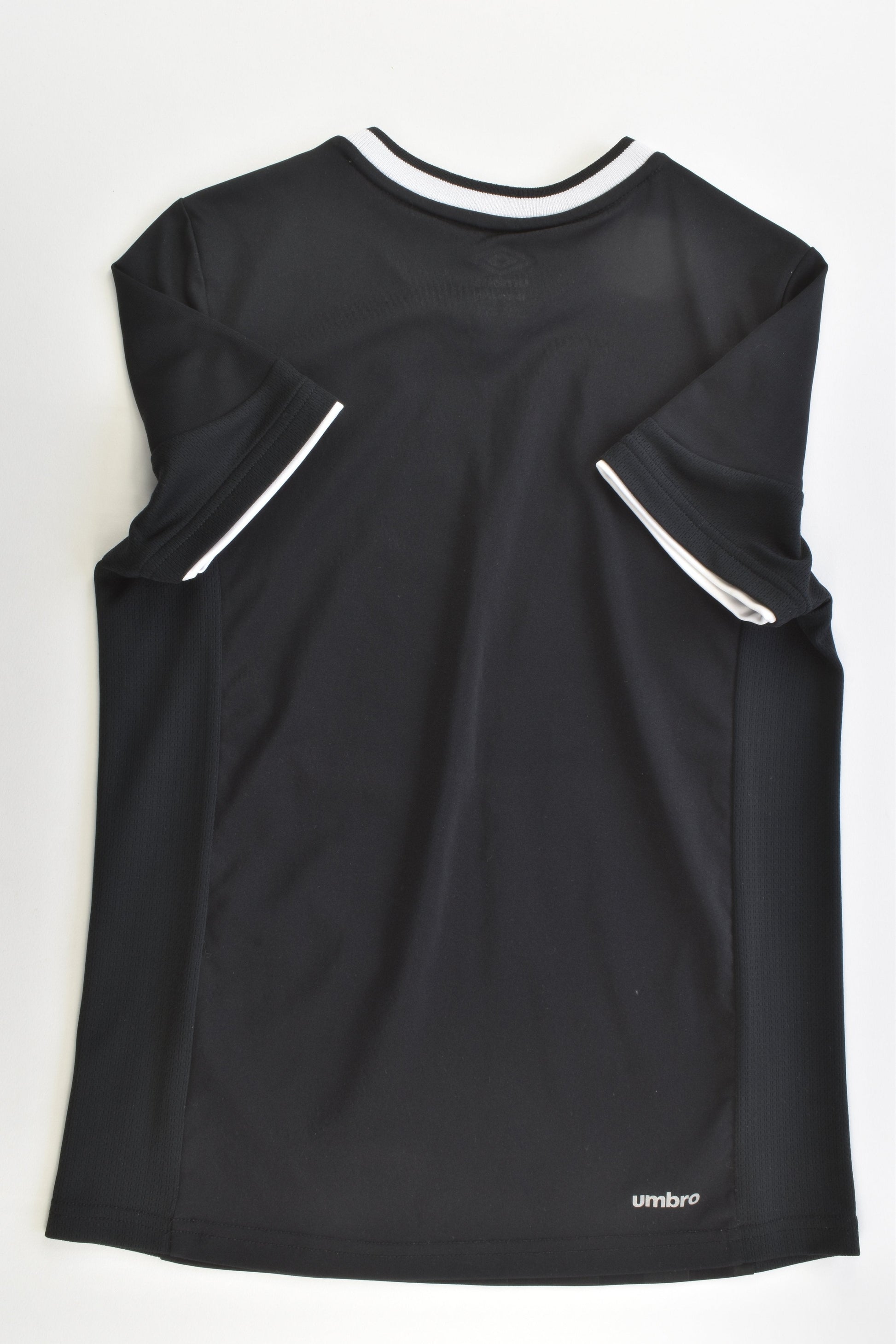 NEW Umbro Size 8/10 Sport T-shirt
