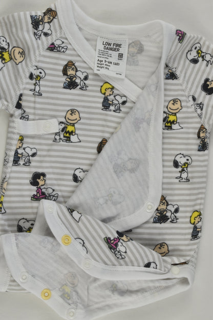 NEW Uniqlo Size 00 (3-6 months) Snoopy Bodysuit