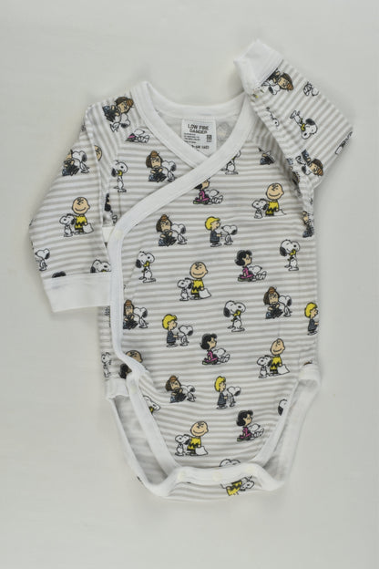 NEW Uniqlo Size 00 (3-6 months) Snoopy Bodysuit