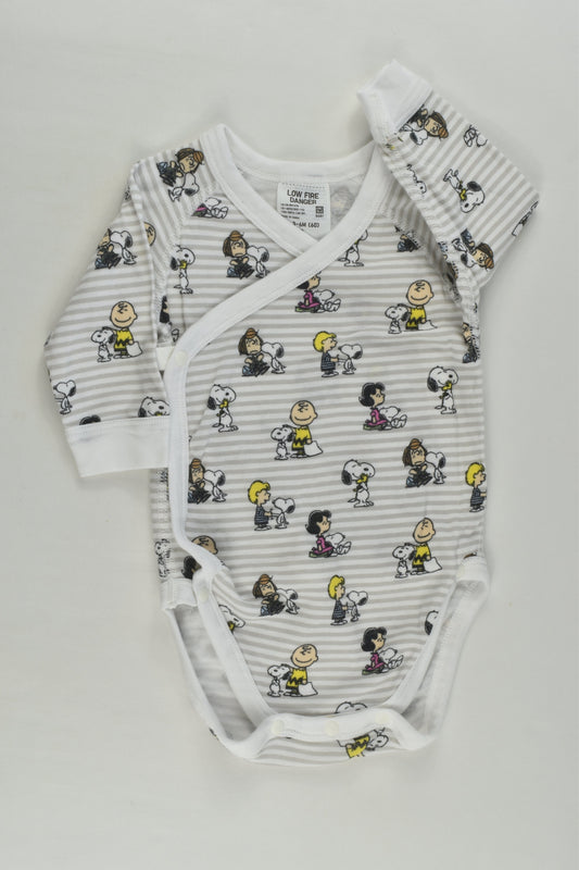 NEW Uniqlo Size 00 (3-6 months) Snoopy Bodysuit