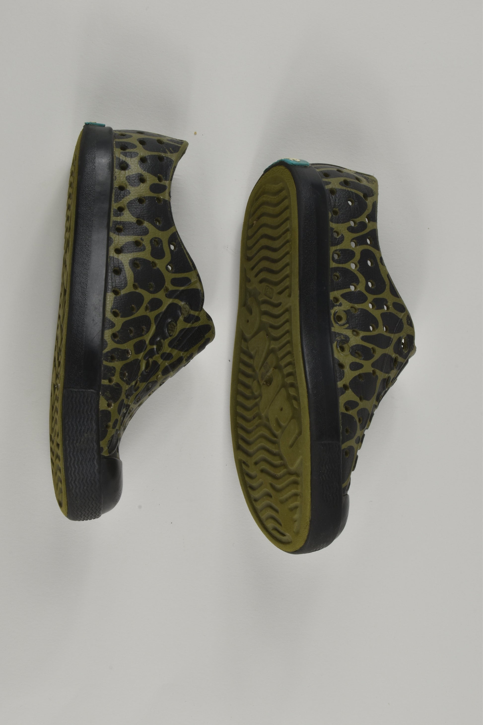 Native Size C8 Camouflage Shoes