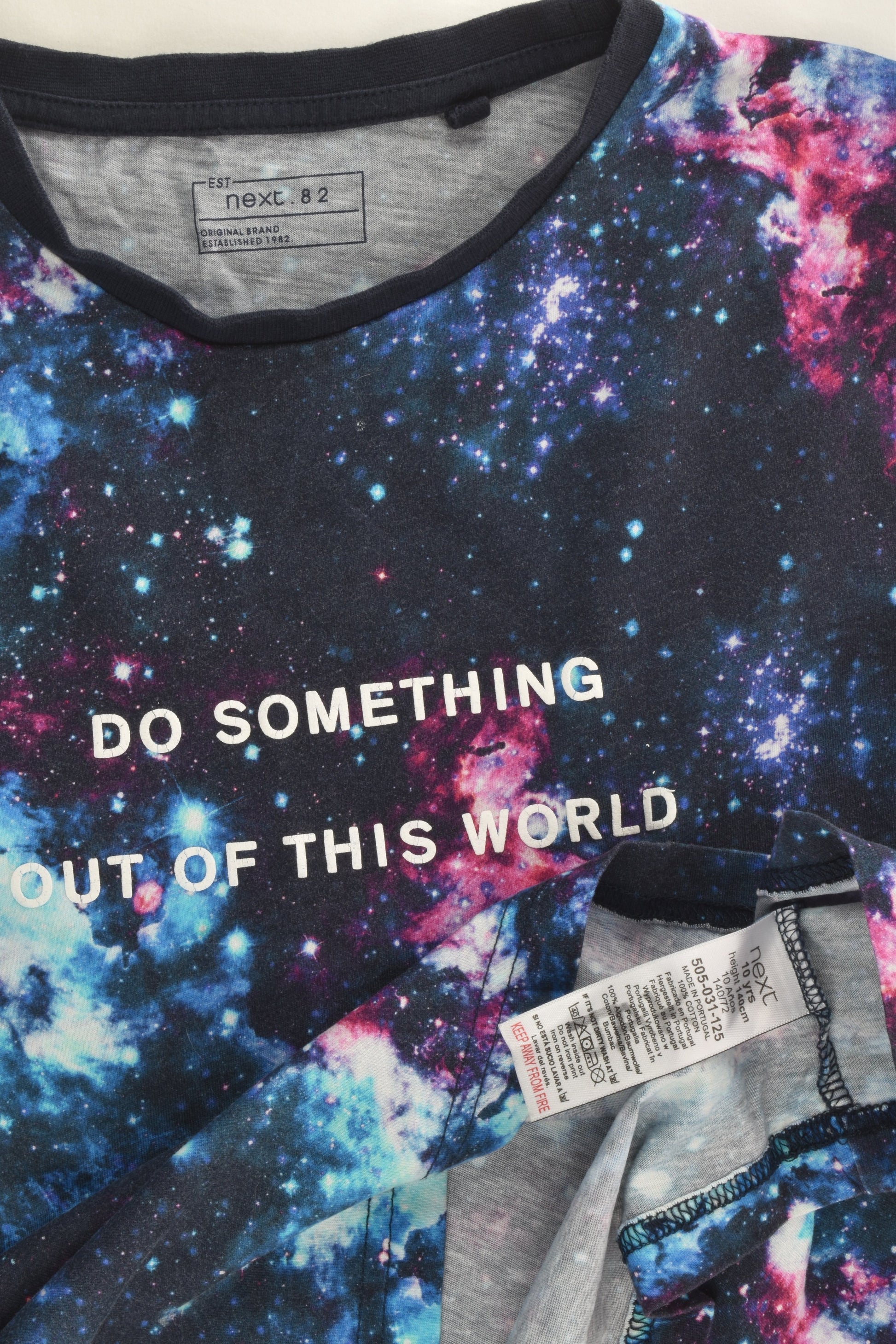 Next Size 10 'Do Something Out Of This World' T-shirt