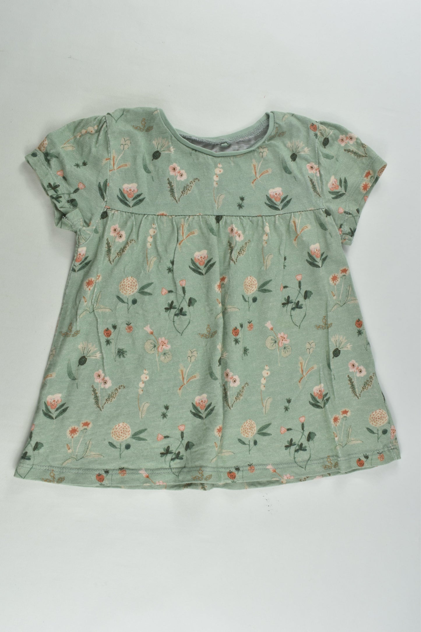 Next Size 4-5 T-shirt