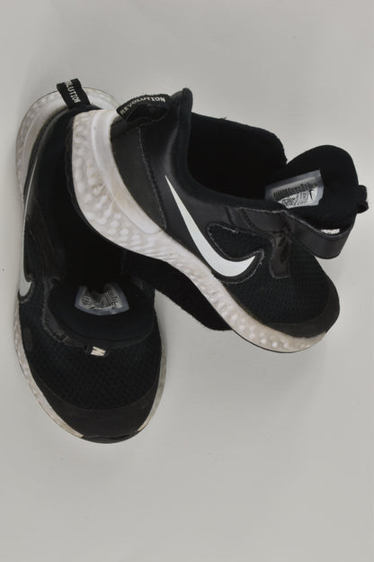 Nike Revolution Size UK 10.5 Shoes