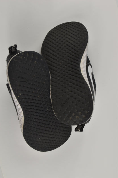 Nike Revolution Size UK 10.5 Shoes