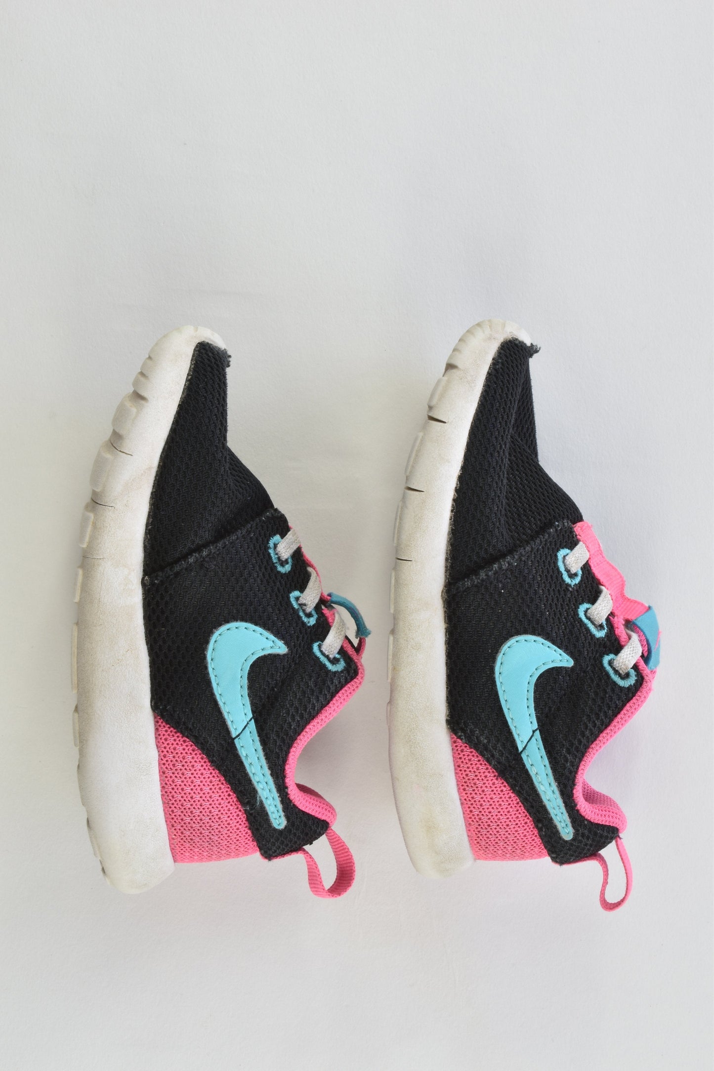 Nike Size 5.5 Sneakers