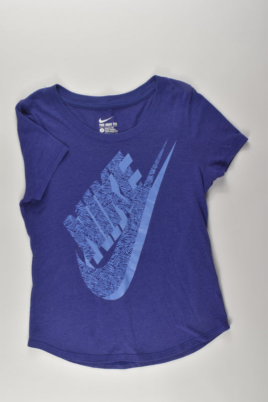 Nike Size 8-9 (S) T-shirt
