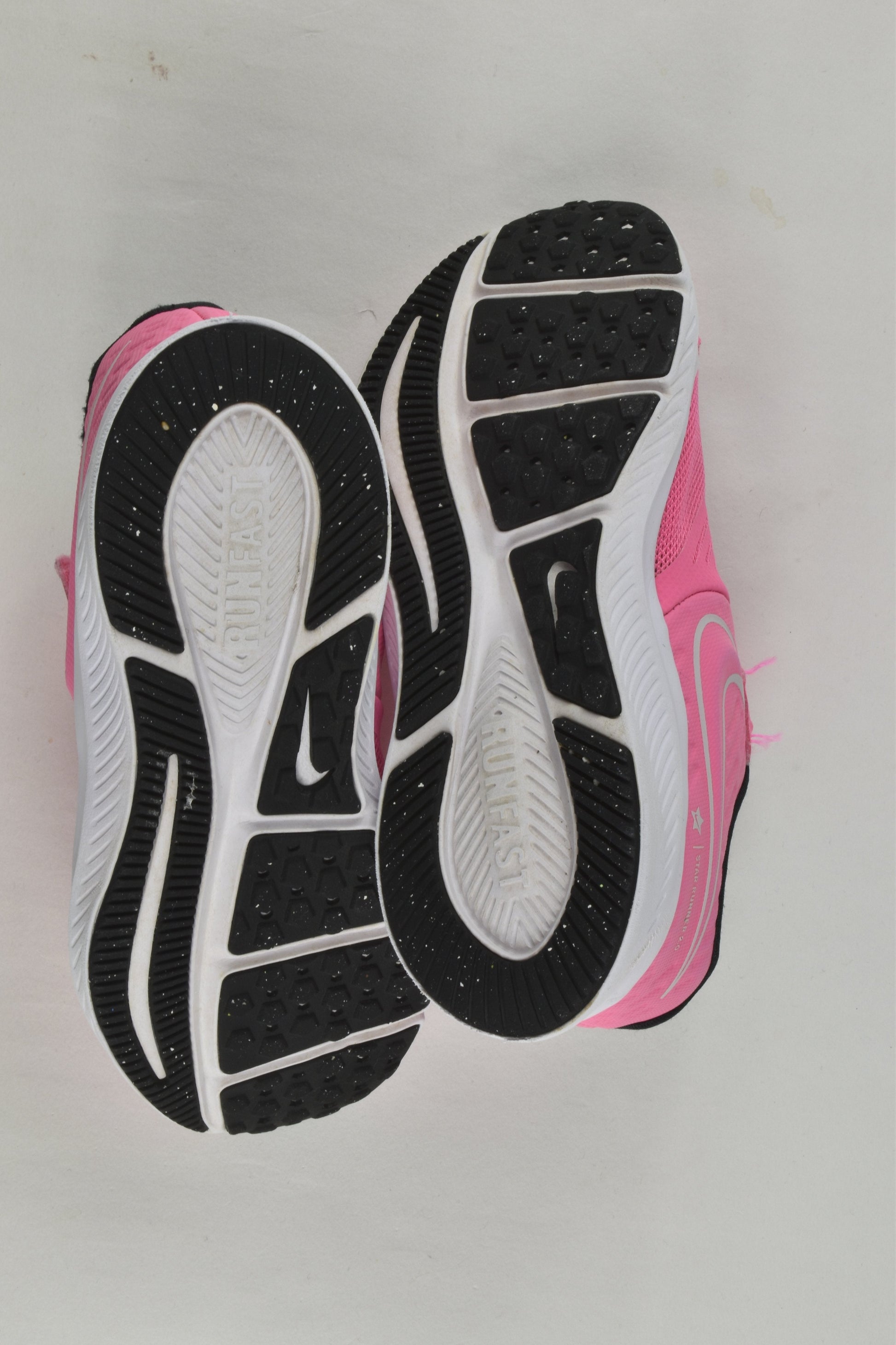 Nike Size UK 10.5 Star Runner Sneakers