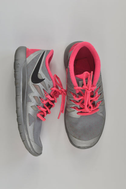 Nike Size UK 4.5 Shoes