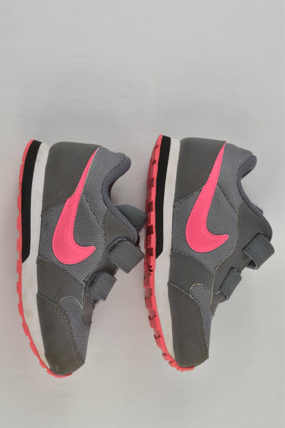 Nike Size UK 7.5 MD Runner 2 Shoes