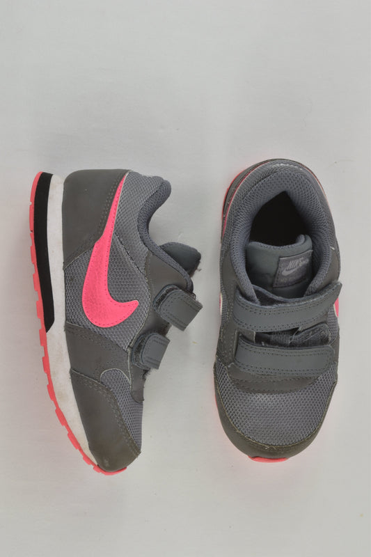 Nike Size UK 7.5 MD Runner 2 Shoes