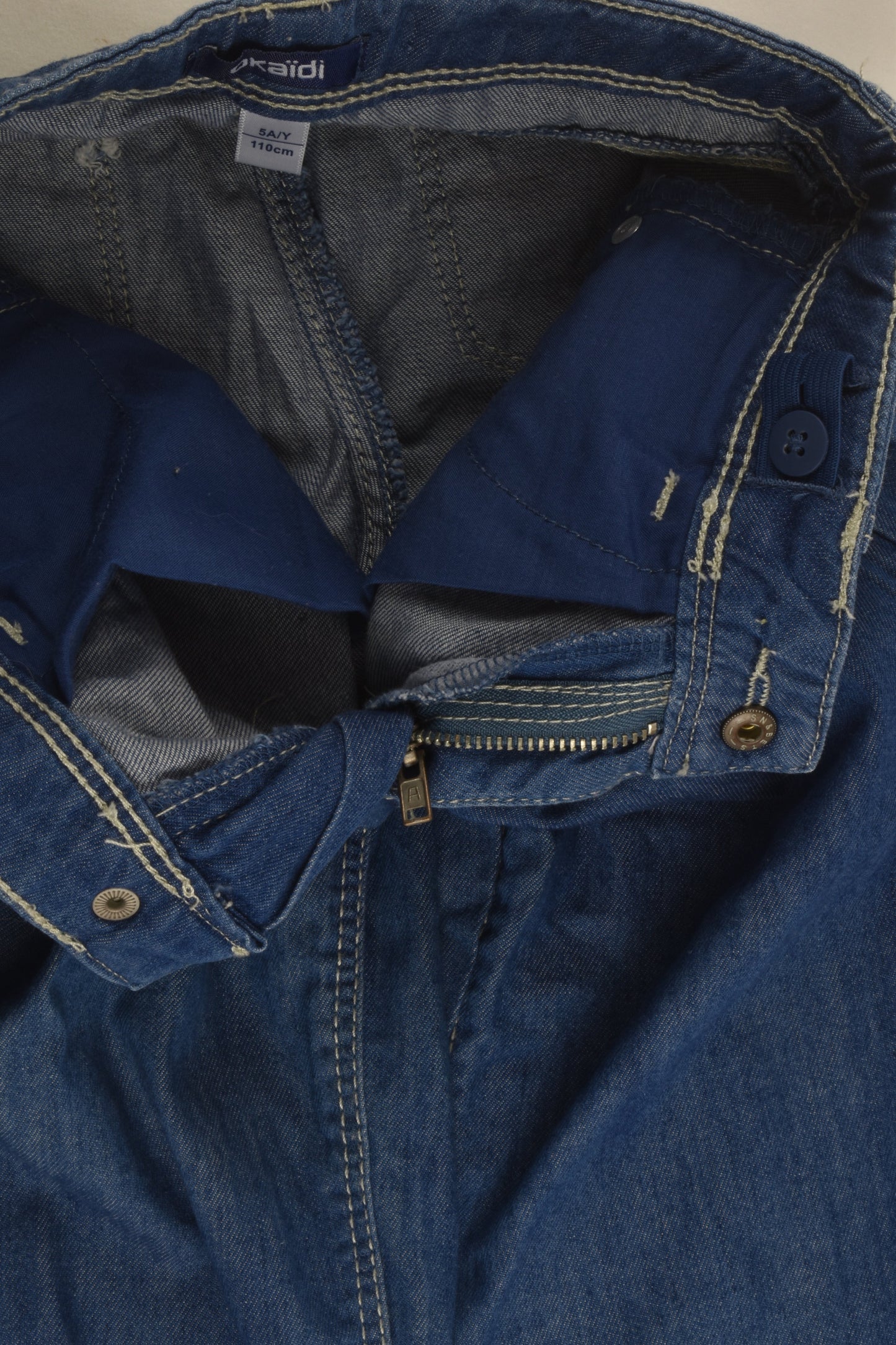 Okaïdi Size 5 Lightweight Denim Capri Pants